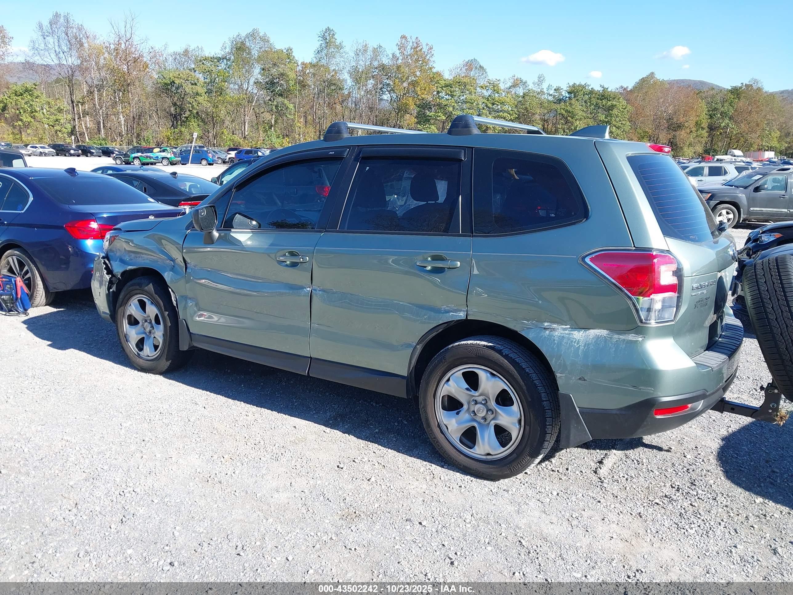 SUBARU FORESTER image 3