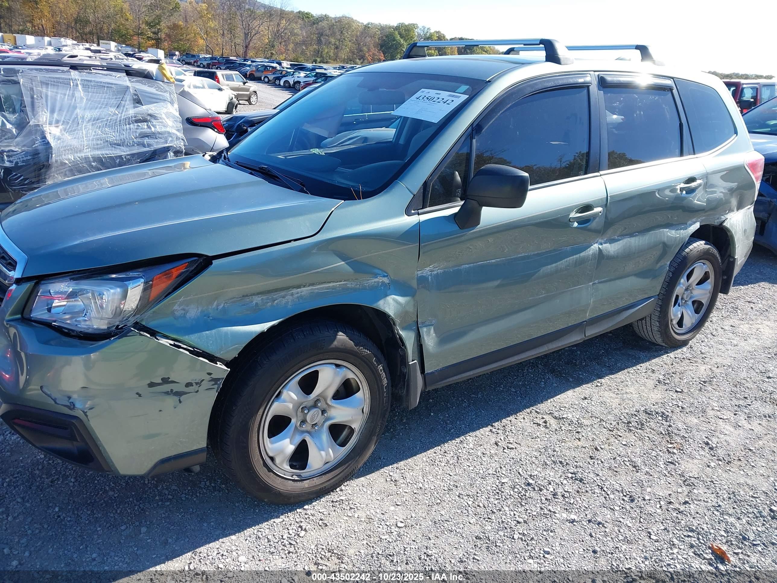 SUBARU FORESTER image 6