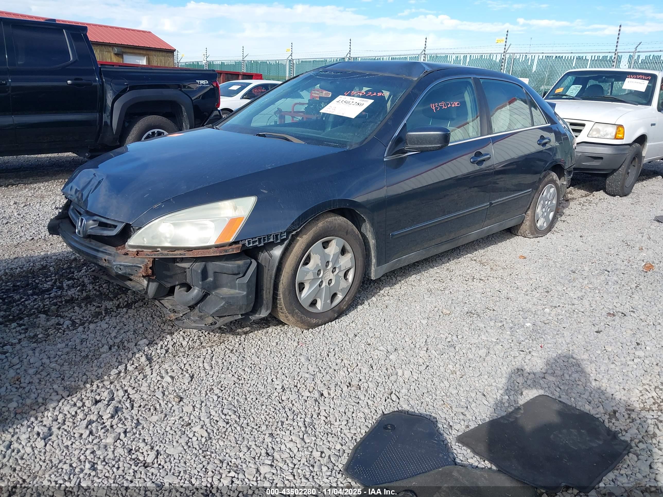 HONDA ACCORD image 2