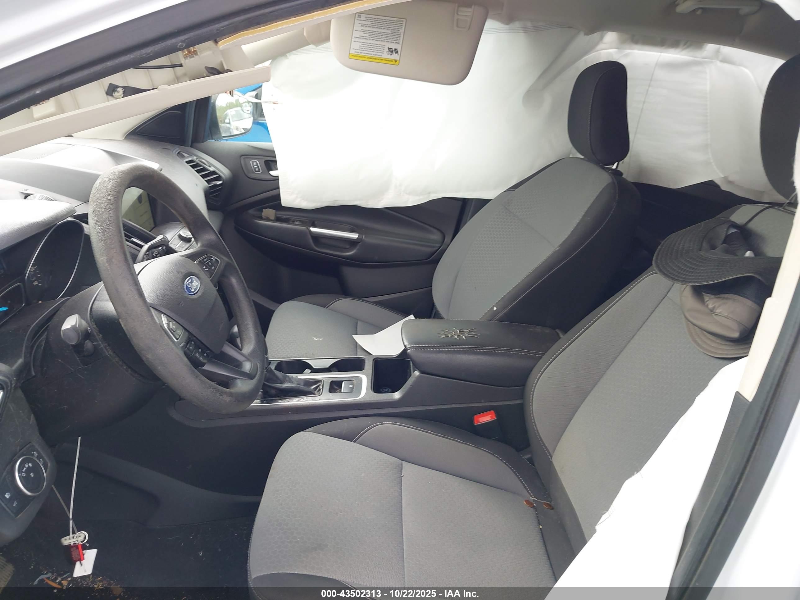 FORD ESCAPE image 5