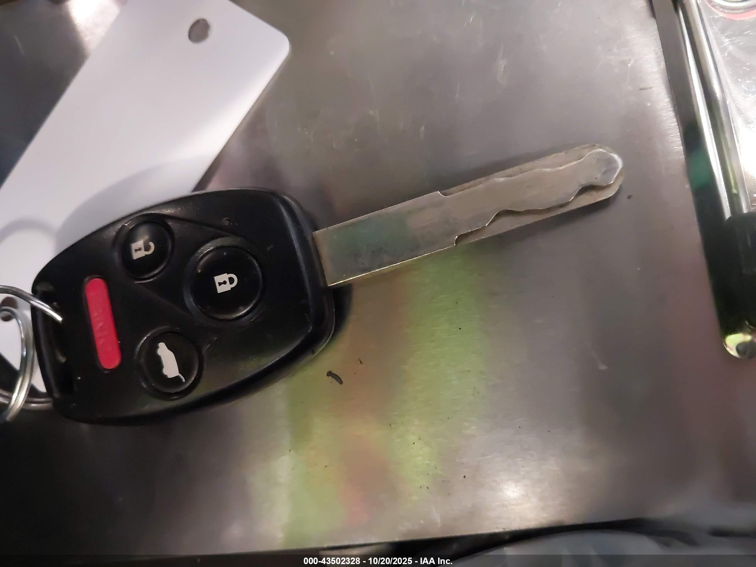 HONDA PILOT image 11