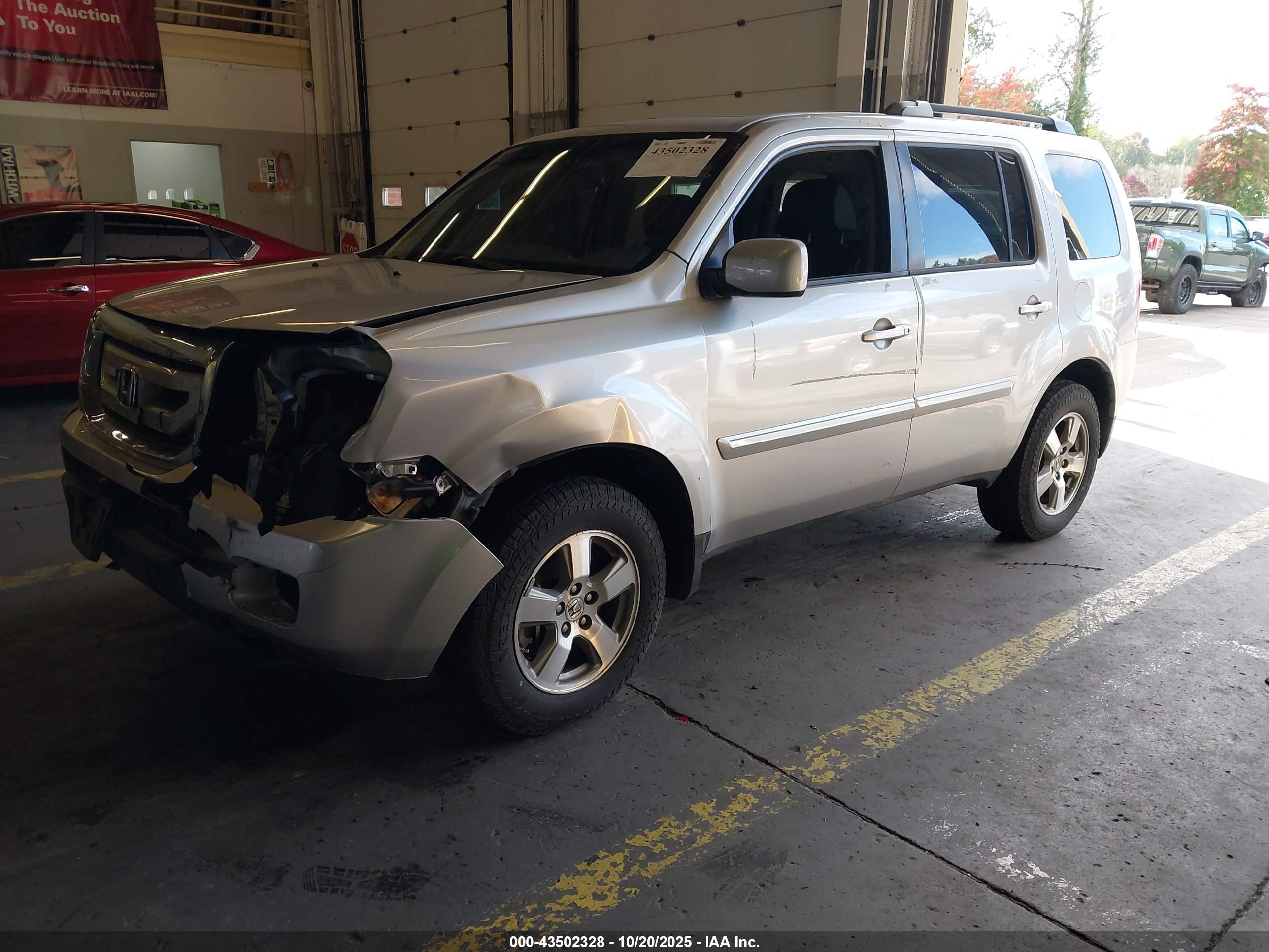 HONDA PILOT image 2