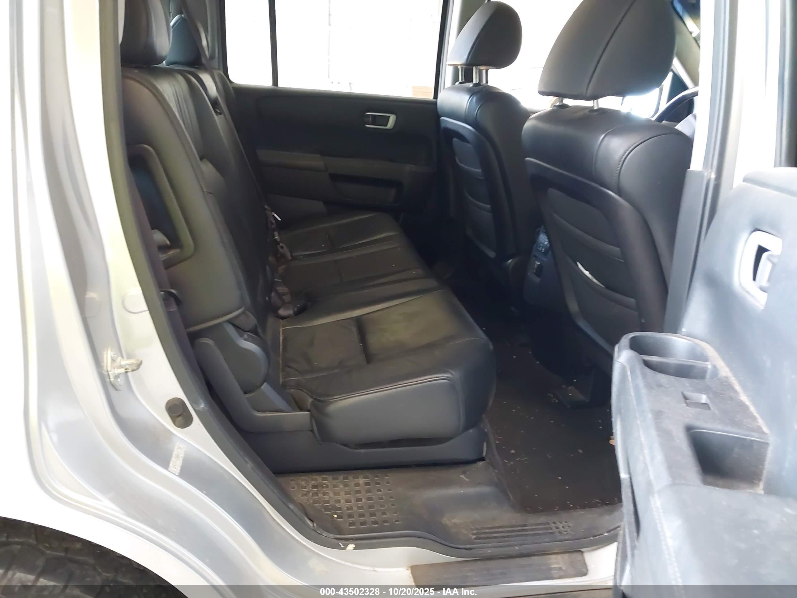 HONDA PILOT image 8