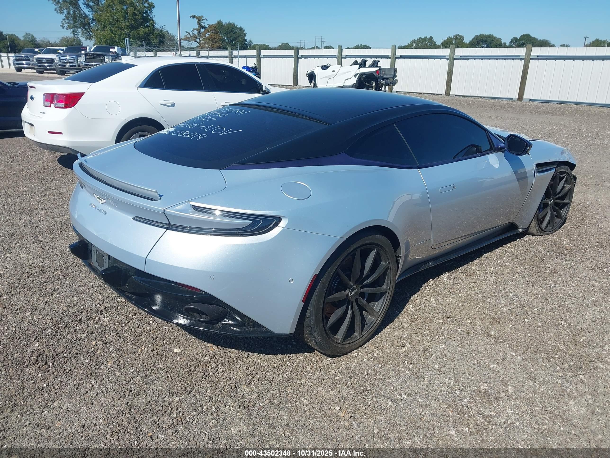 ASTON MARTIN image 4