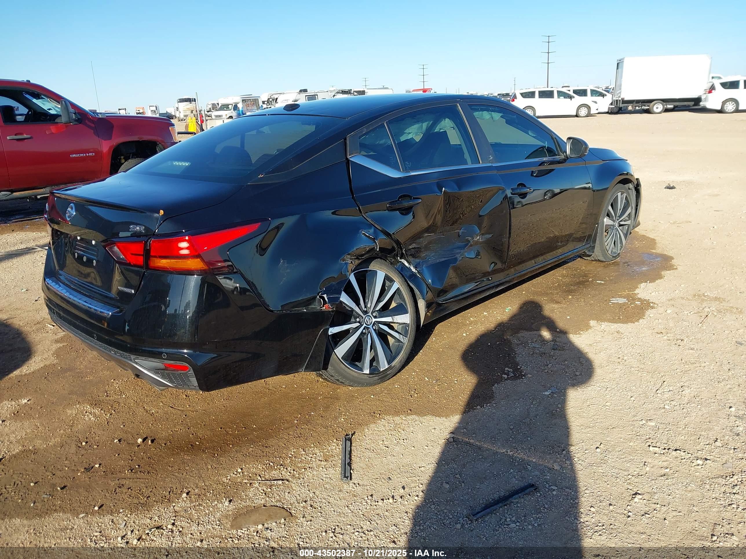 NISSAN ALTIMA image 4