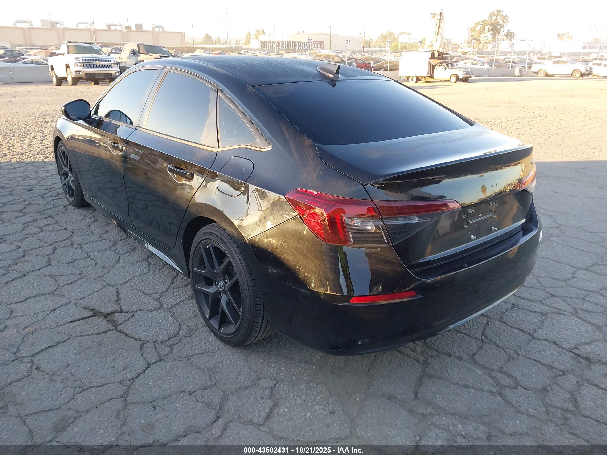 HONDA CIVIC image 3