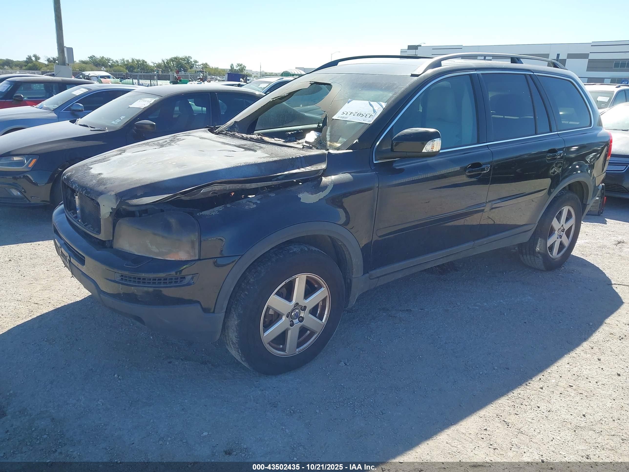 VOLVO XC90 image 2