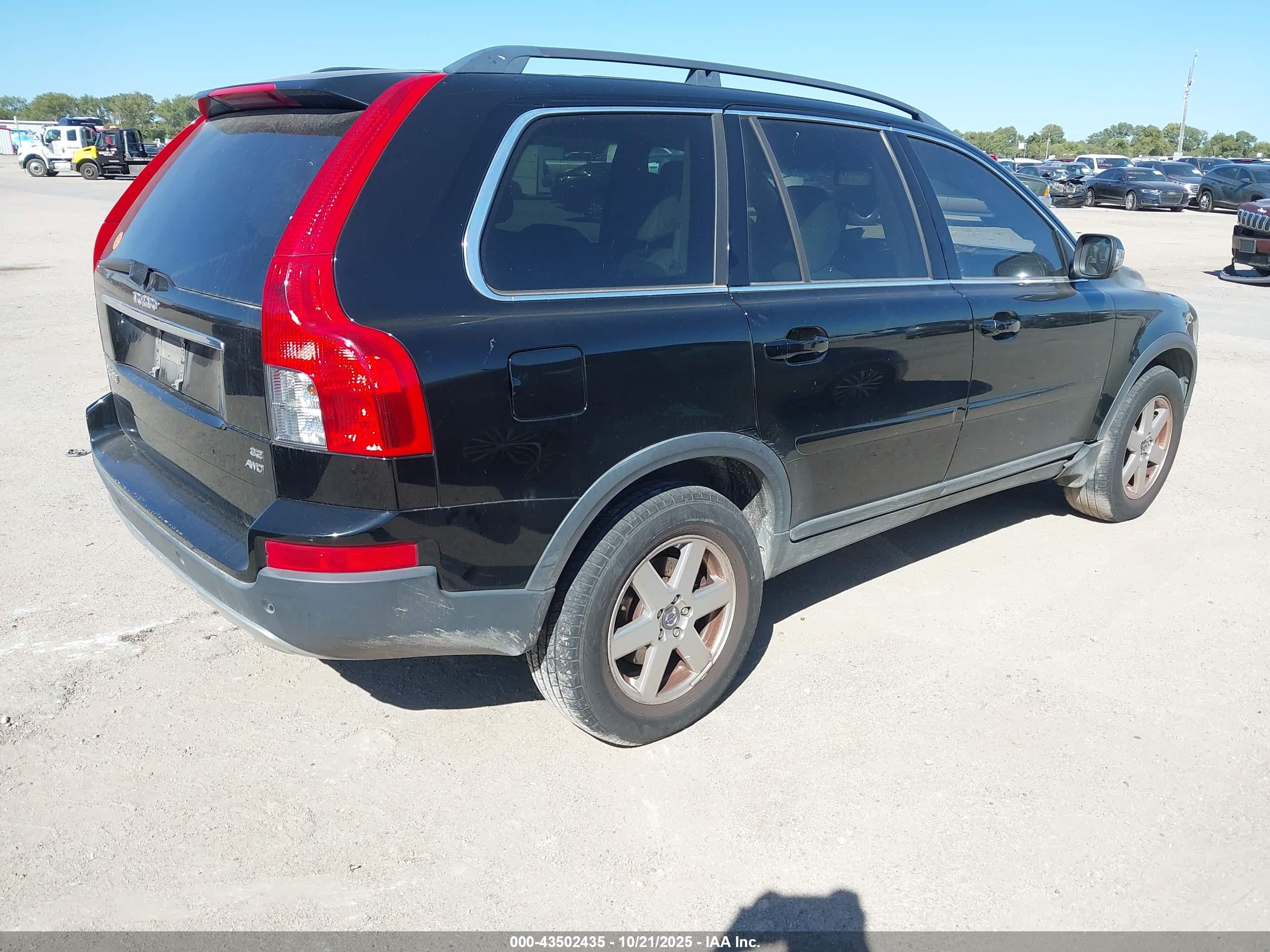 VOLVO XC90 image 4