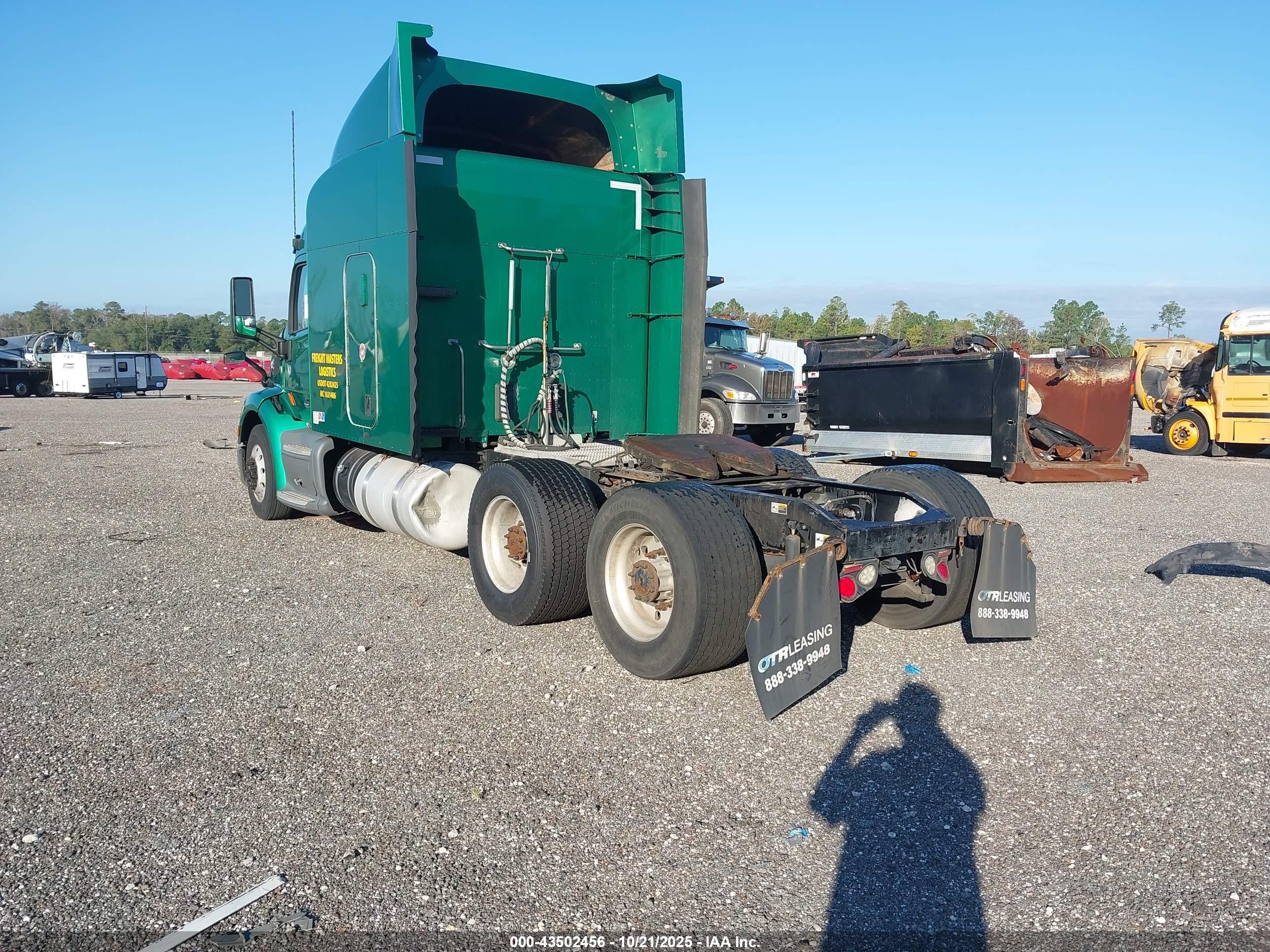 PETERBILT 579 image 3