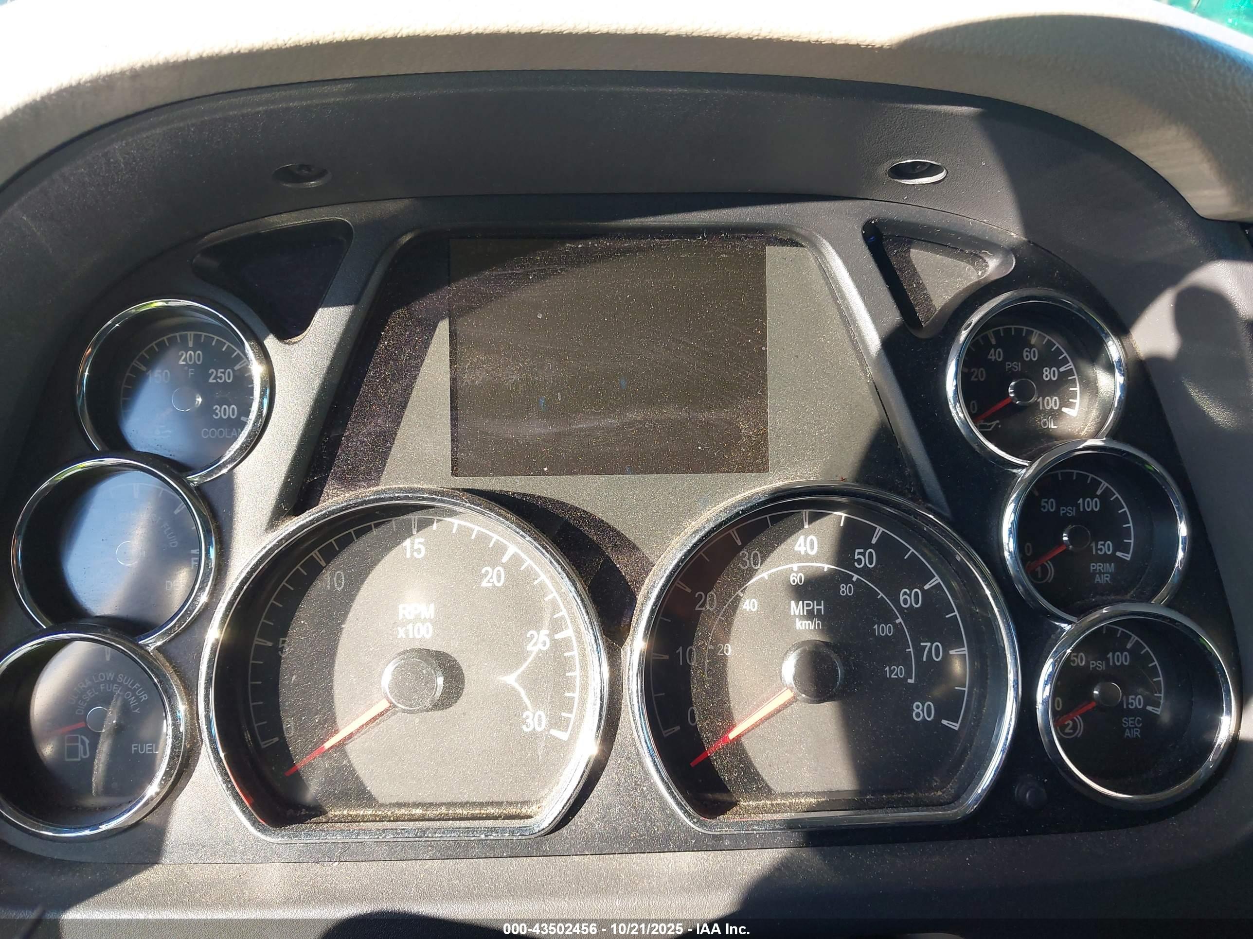 PETERBILT 579 image 6