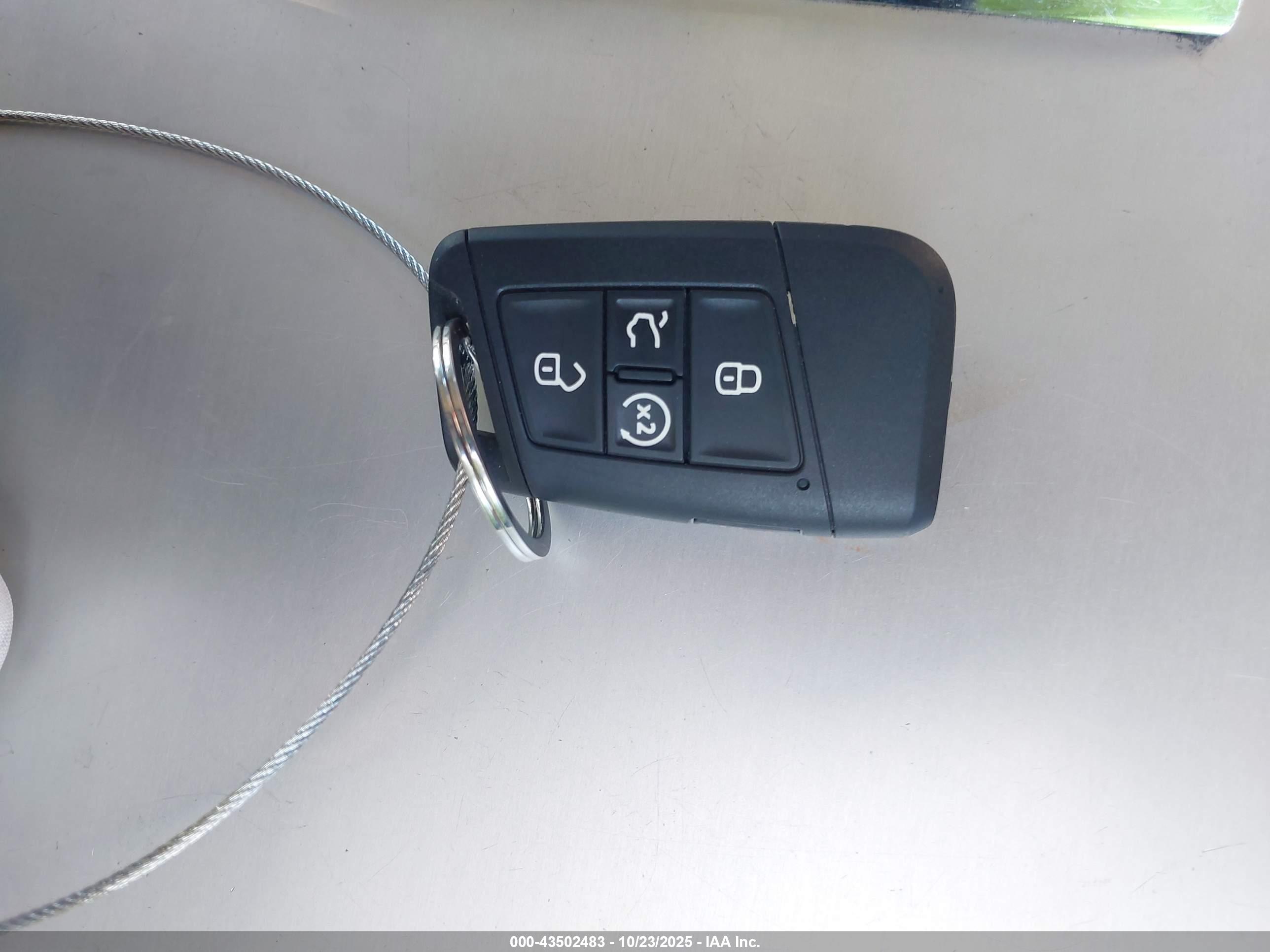 VOLKSWAGEN TAOS image 11