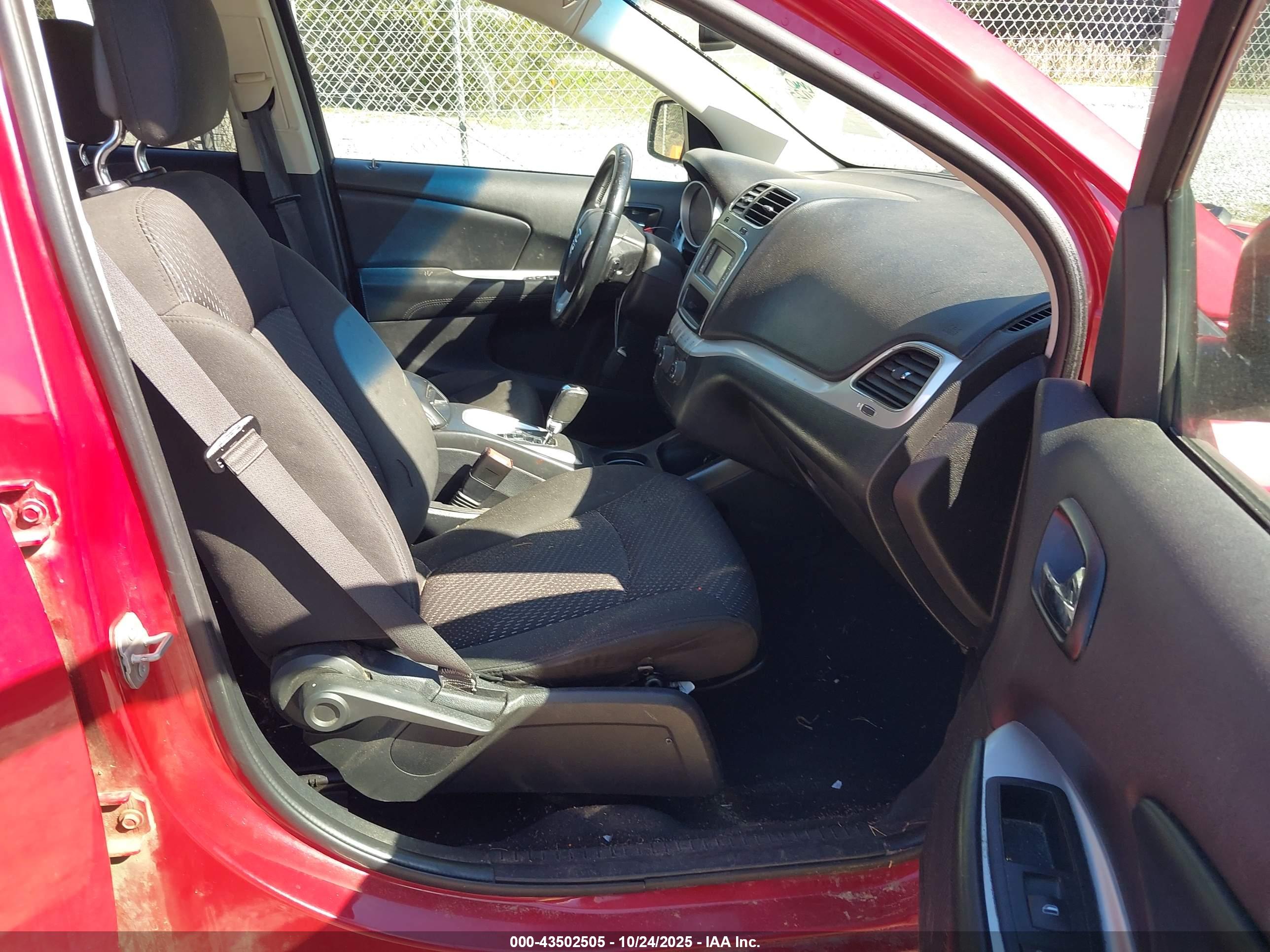 DODGE JOURNEY image 5