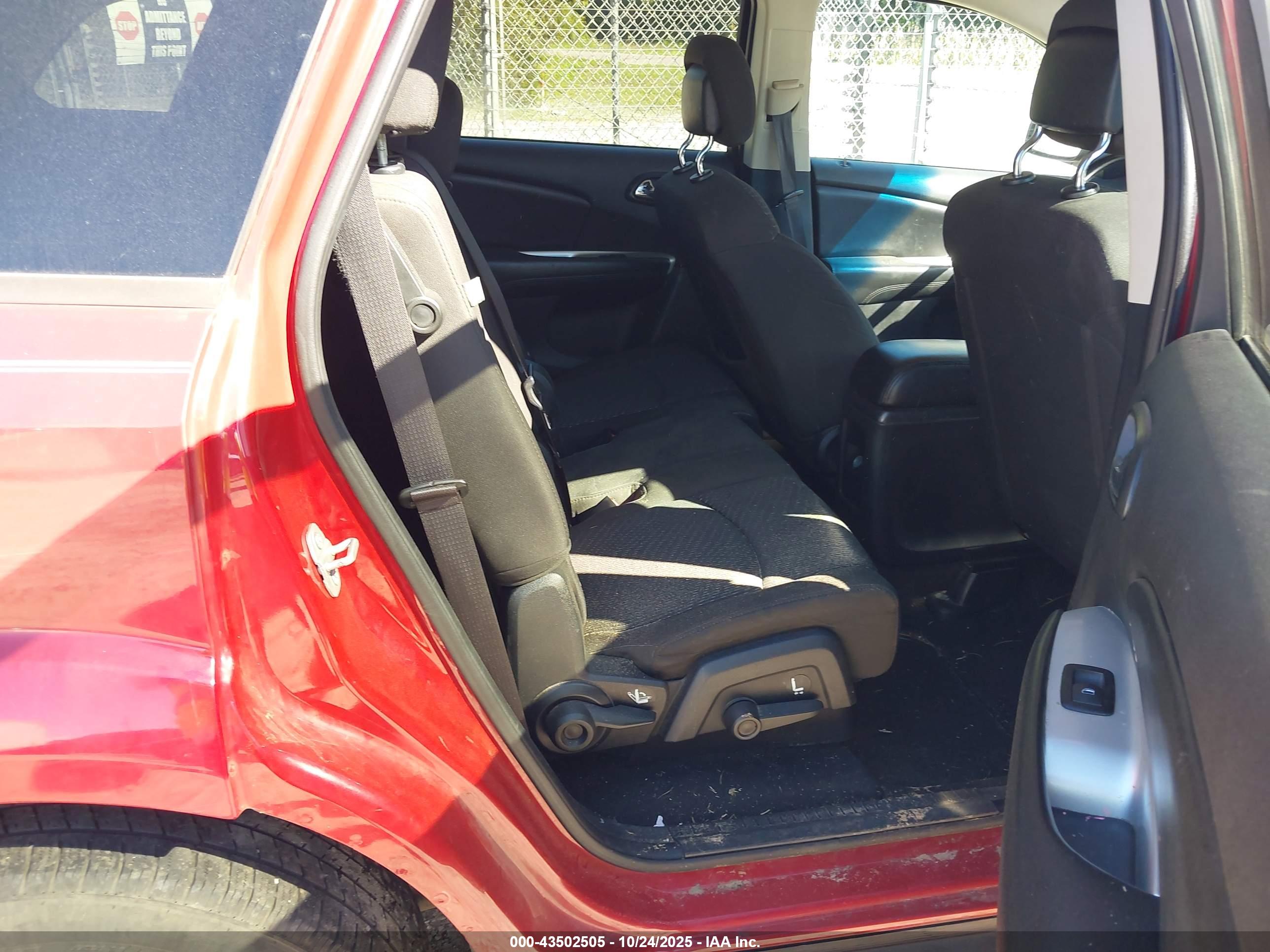 DODGE JOURNEY image 8