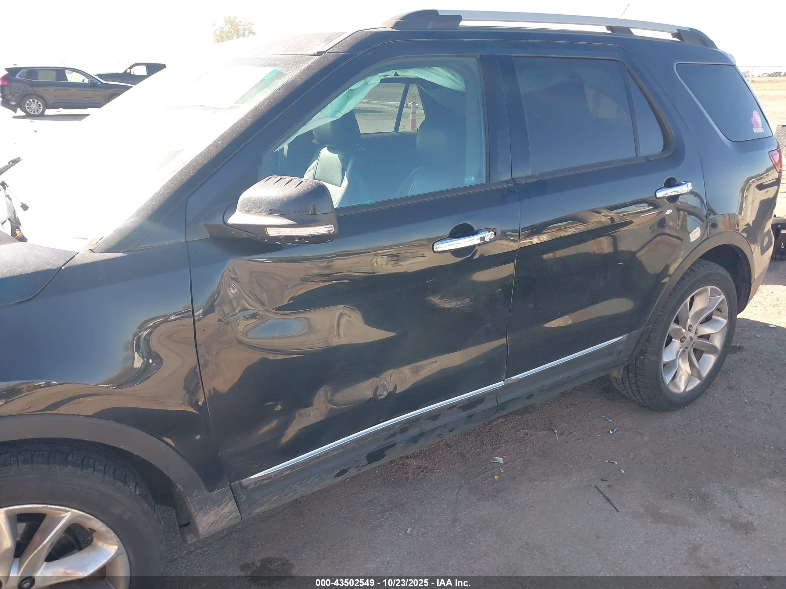 FORD EXPLORER image 6