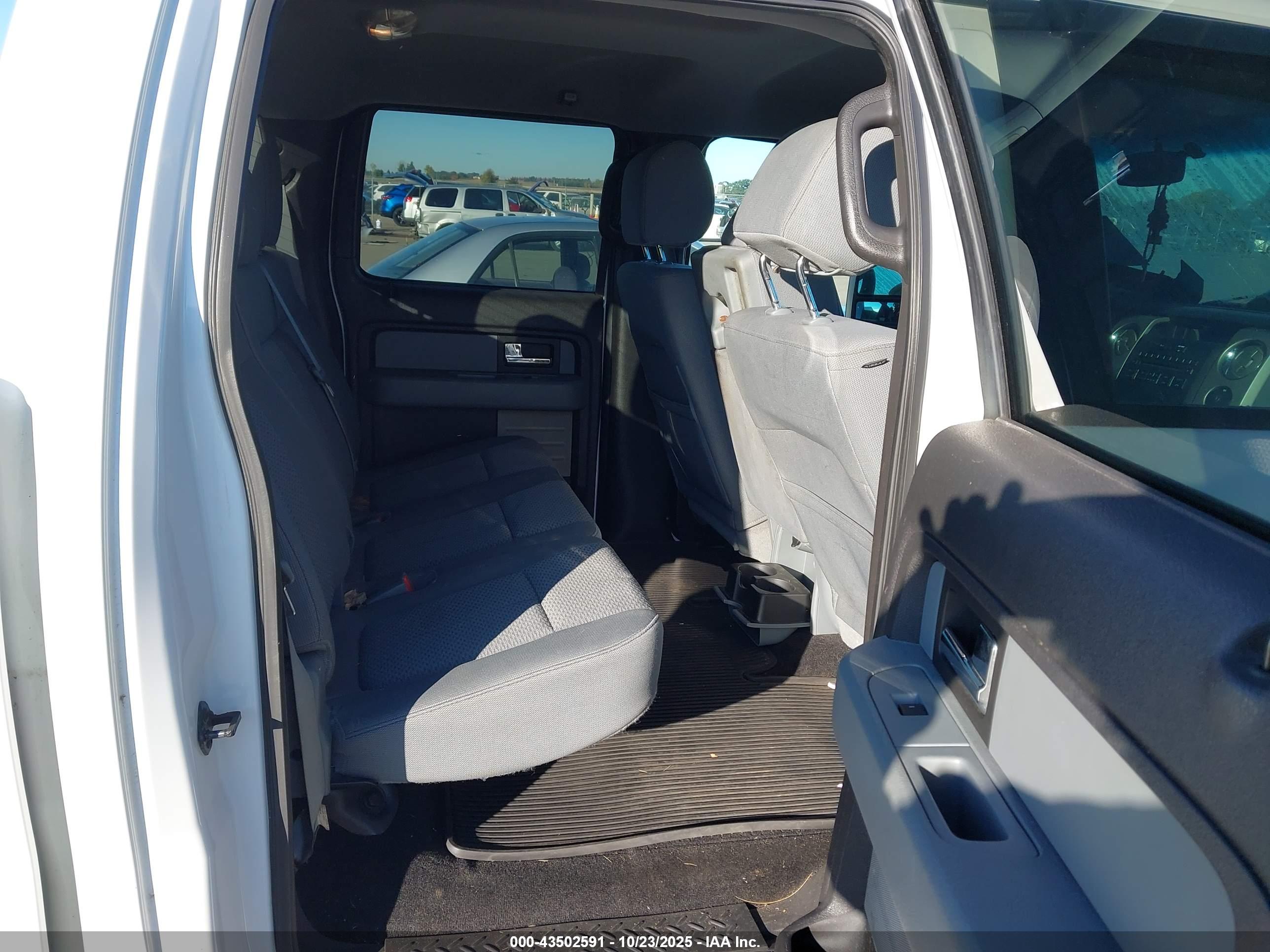 FORD F-150 image 8