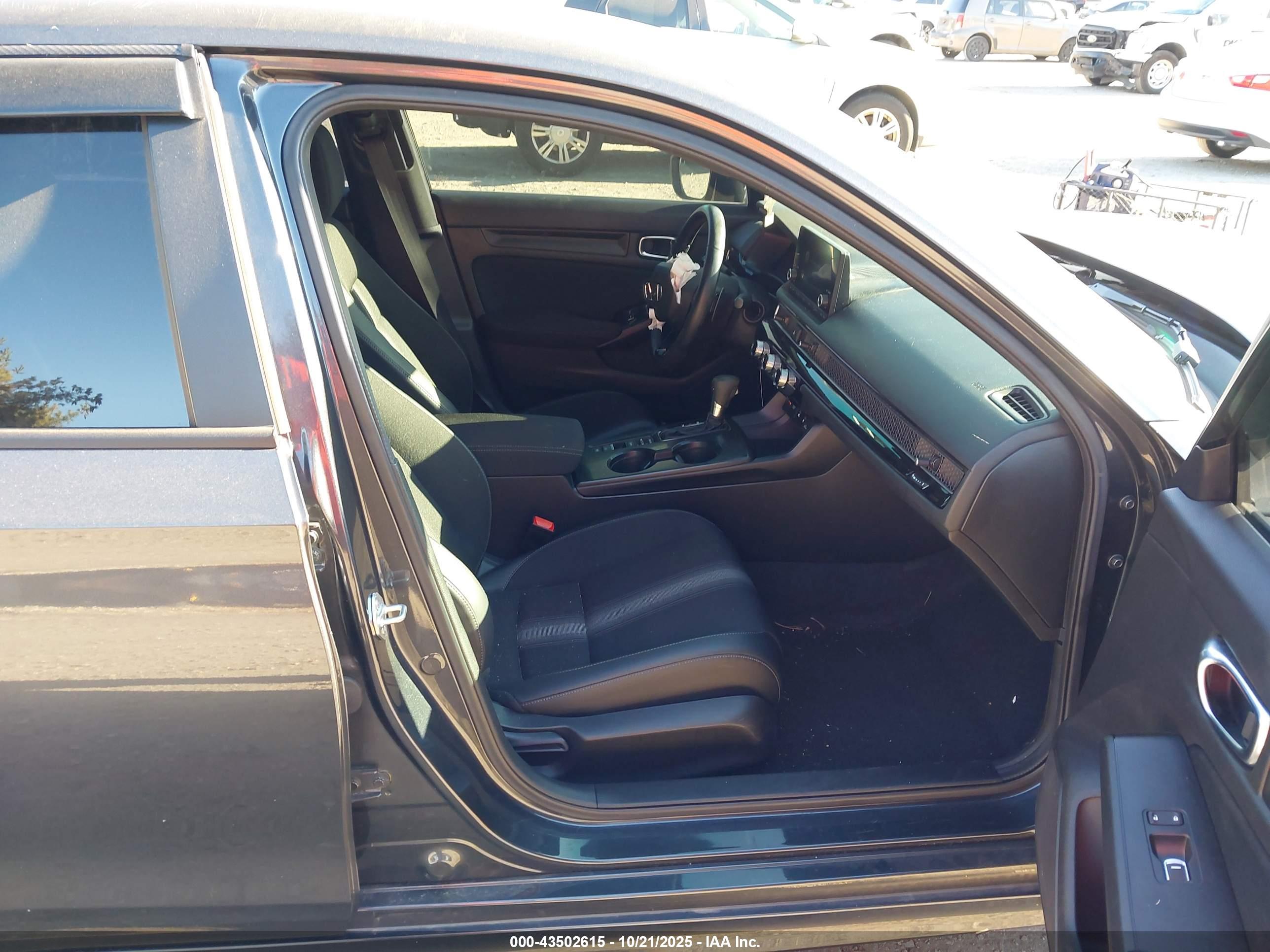 HONDA CIVIC image 5