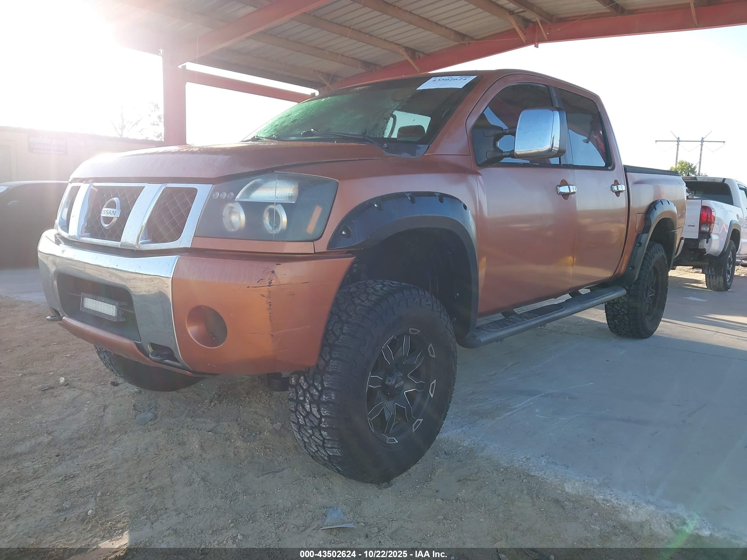 NISSAN TITAN image 2