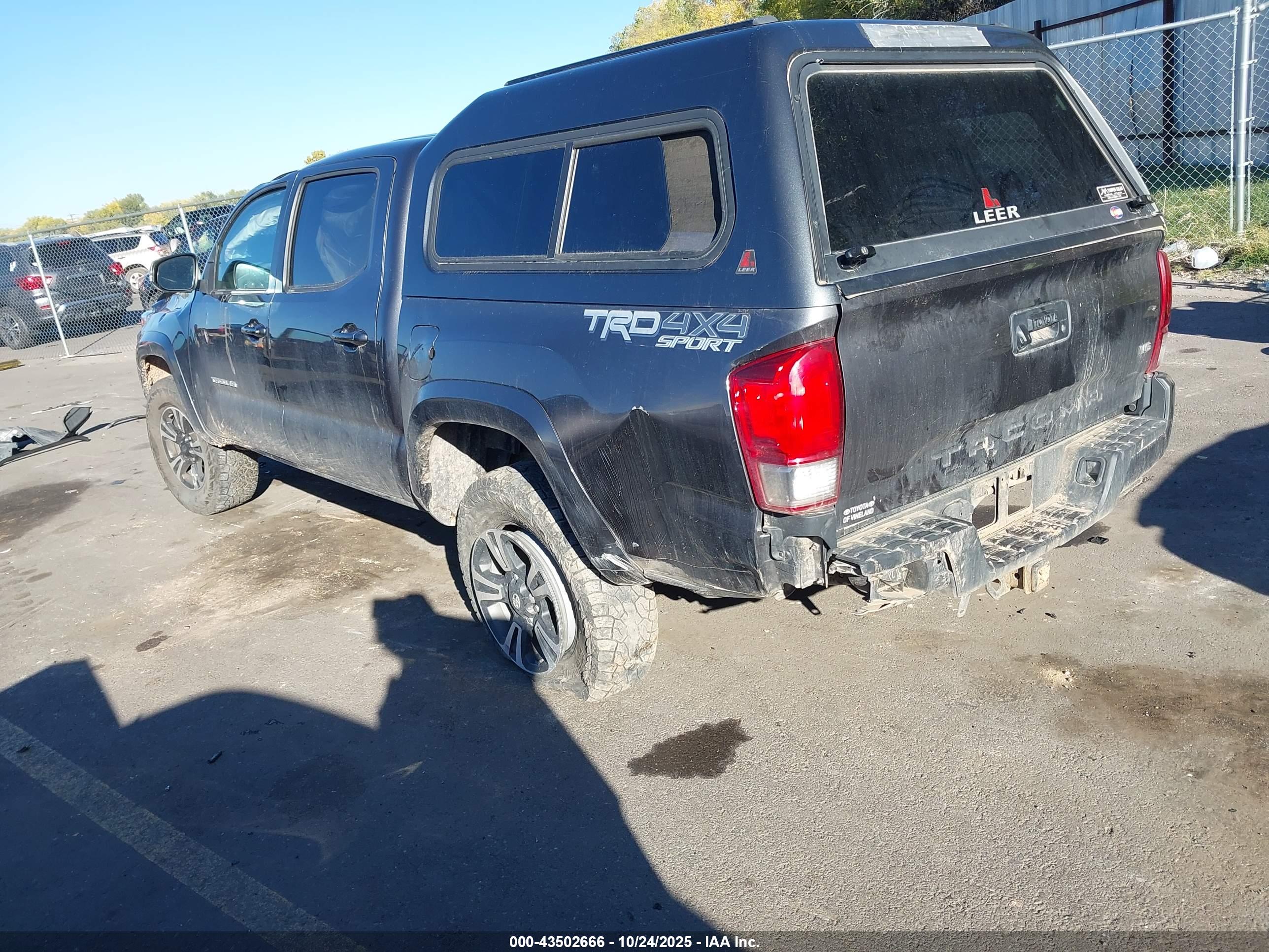 TOYOTA TACOMA image 3