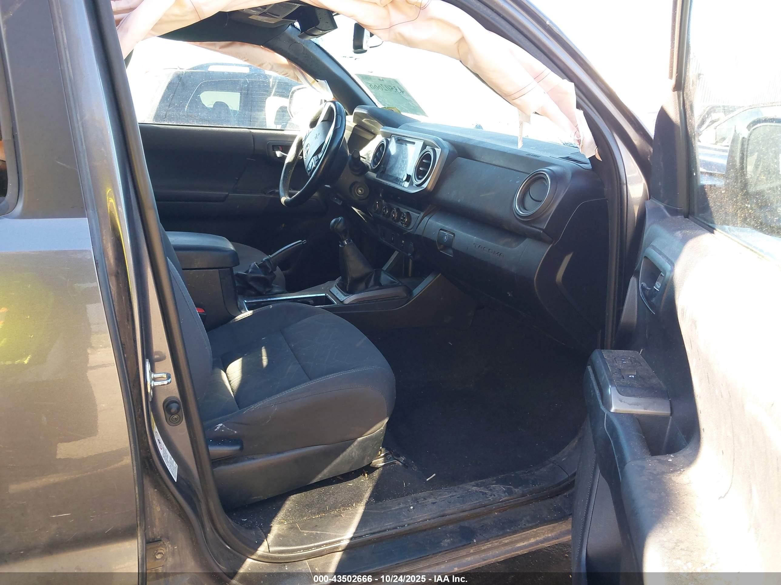 TOYOTA TACOMA image 5