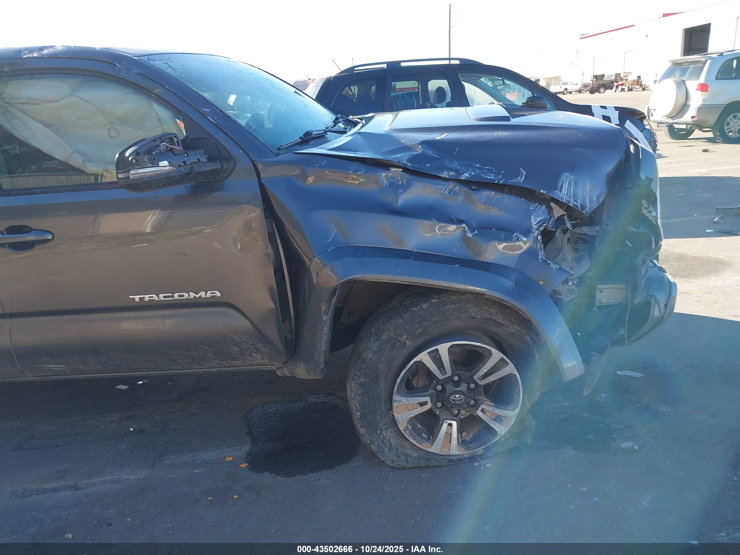 TOYOTA TACOMA image 6