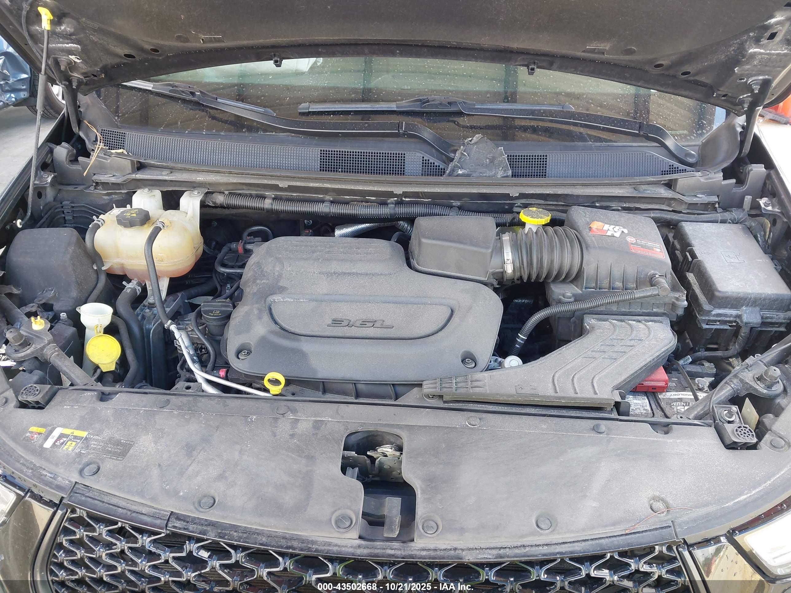 CHRYSLER PACIFICA image 10