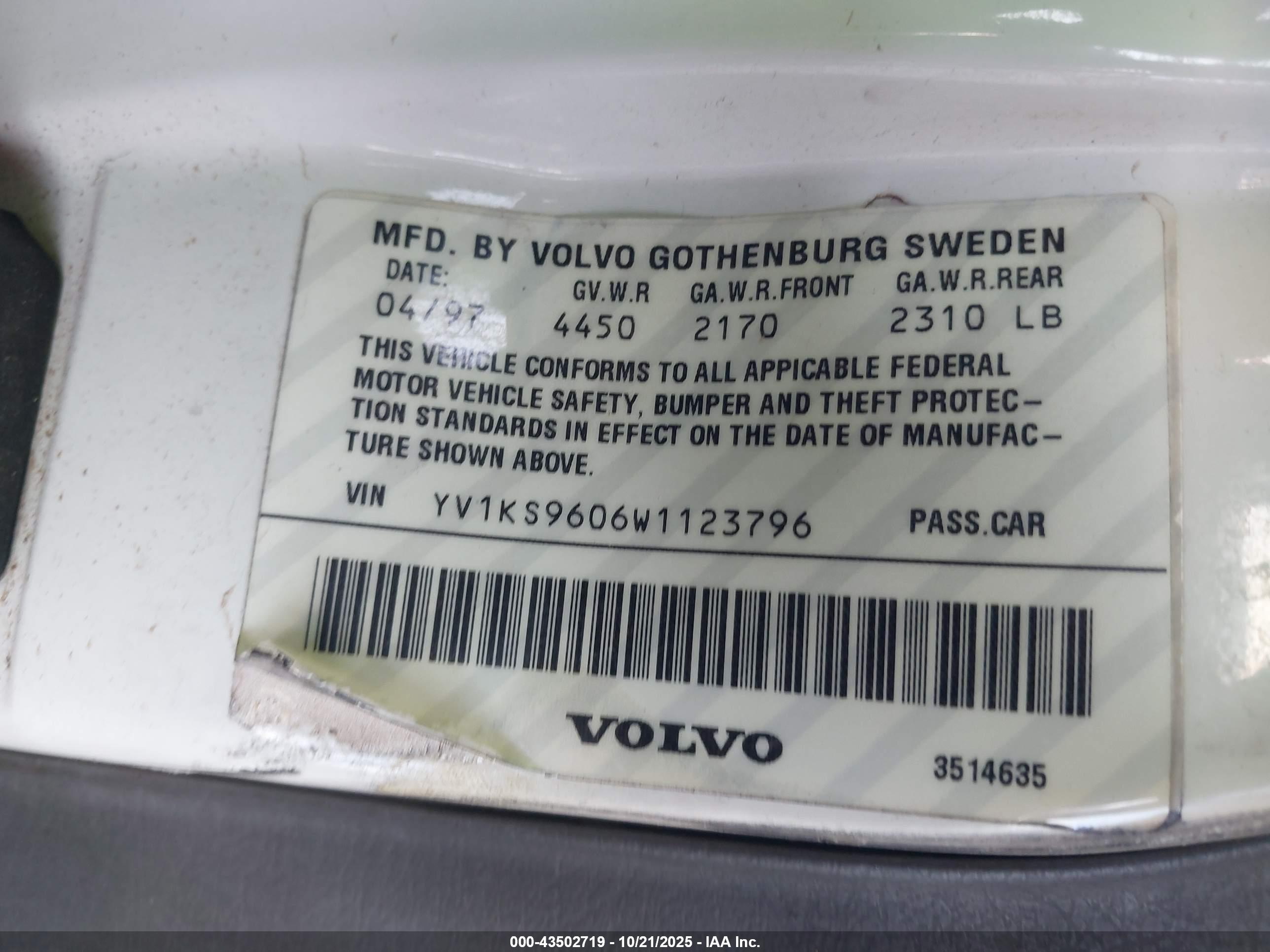 VOLVO S90 image 9