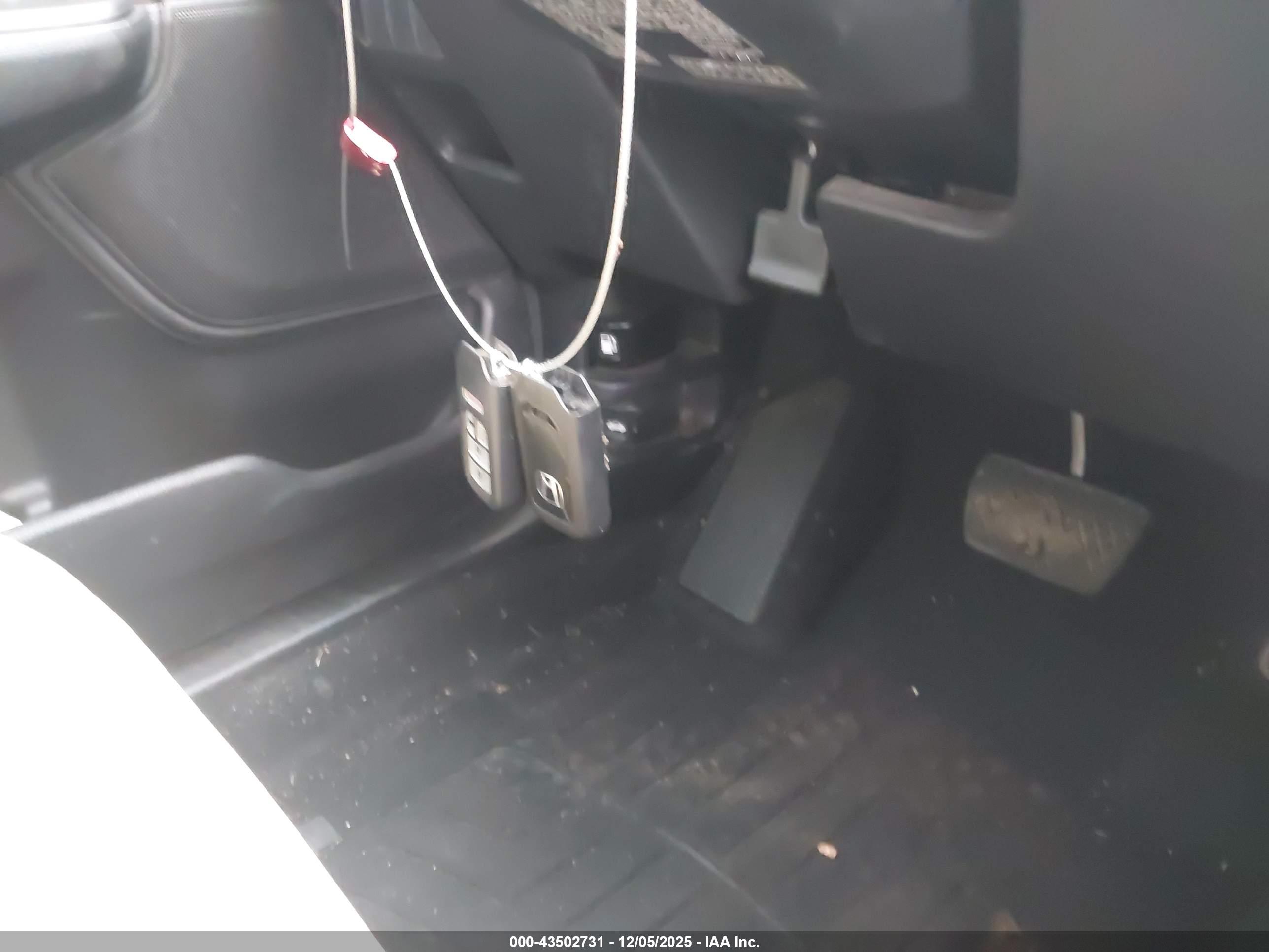 HONDA CR-V image 11