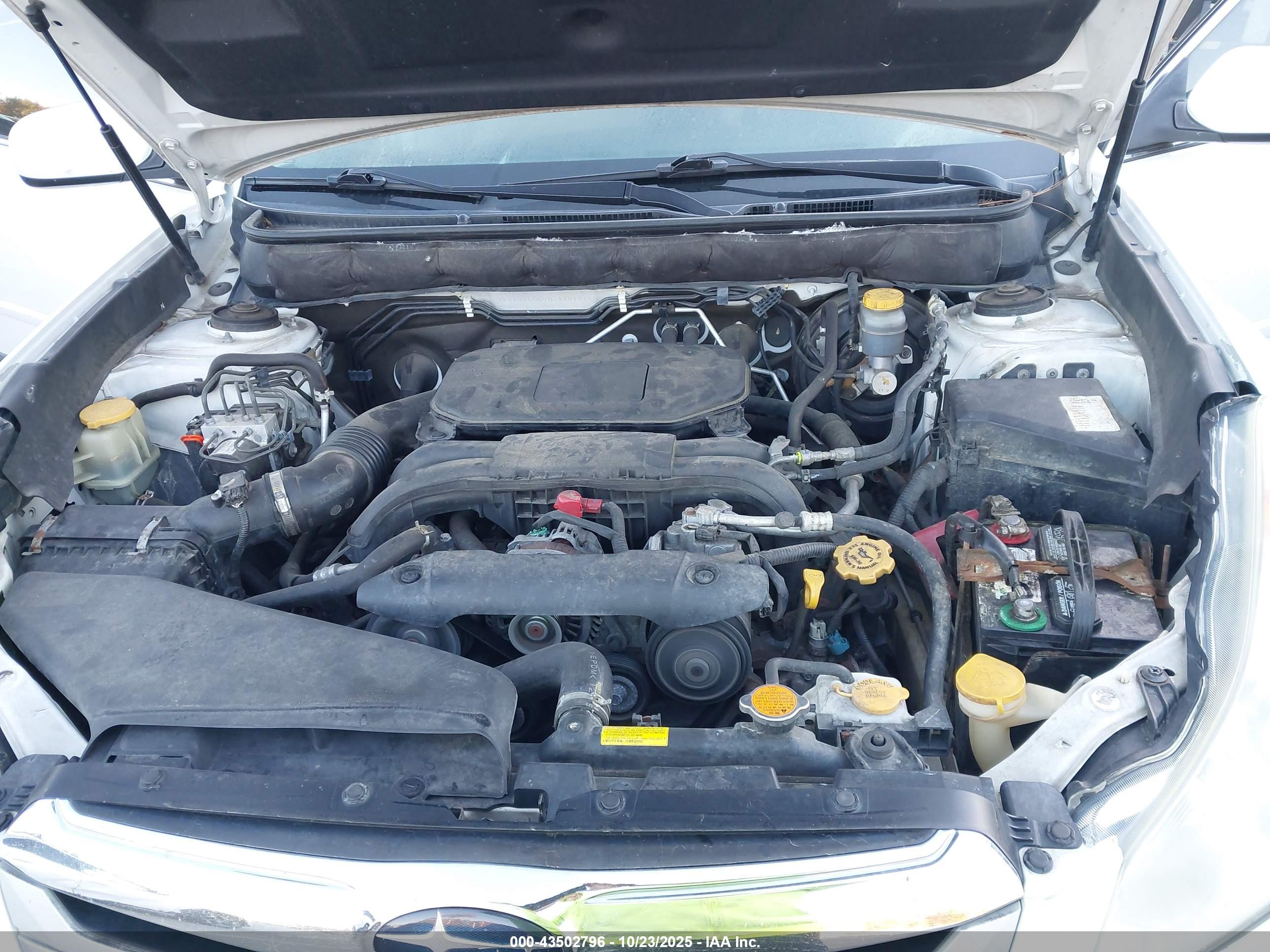 SUBARU OUTBACK image 10