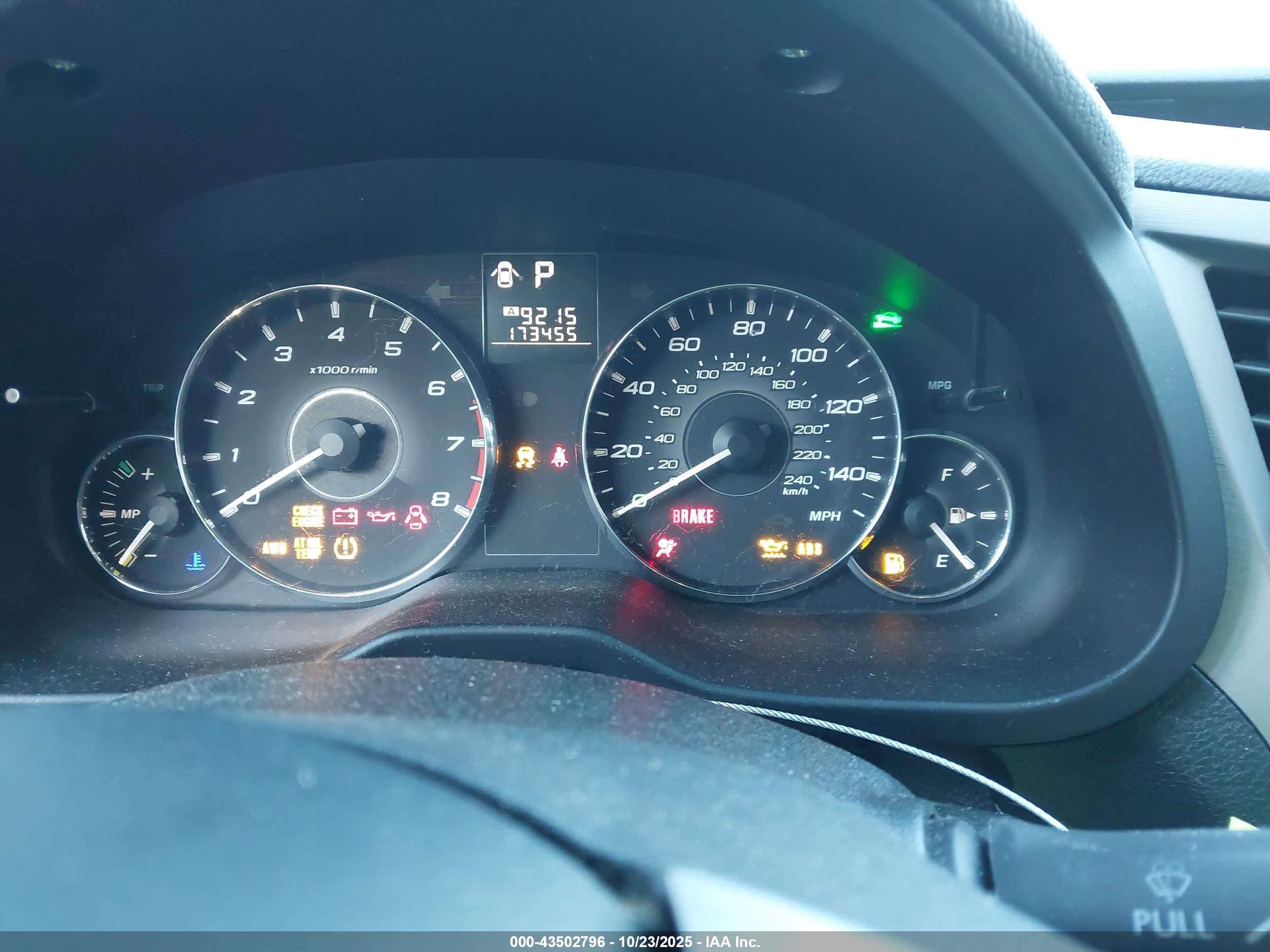 SUBARU OUTBACK image 7