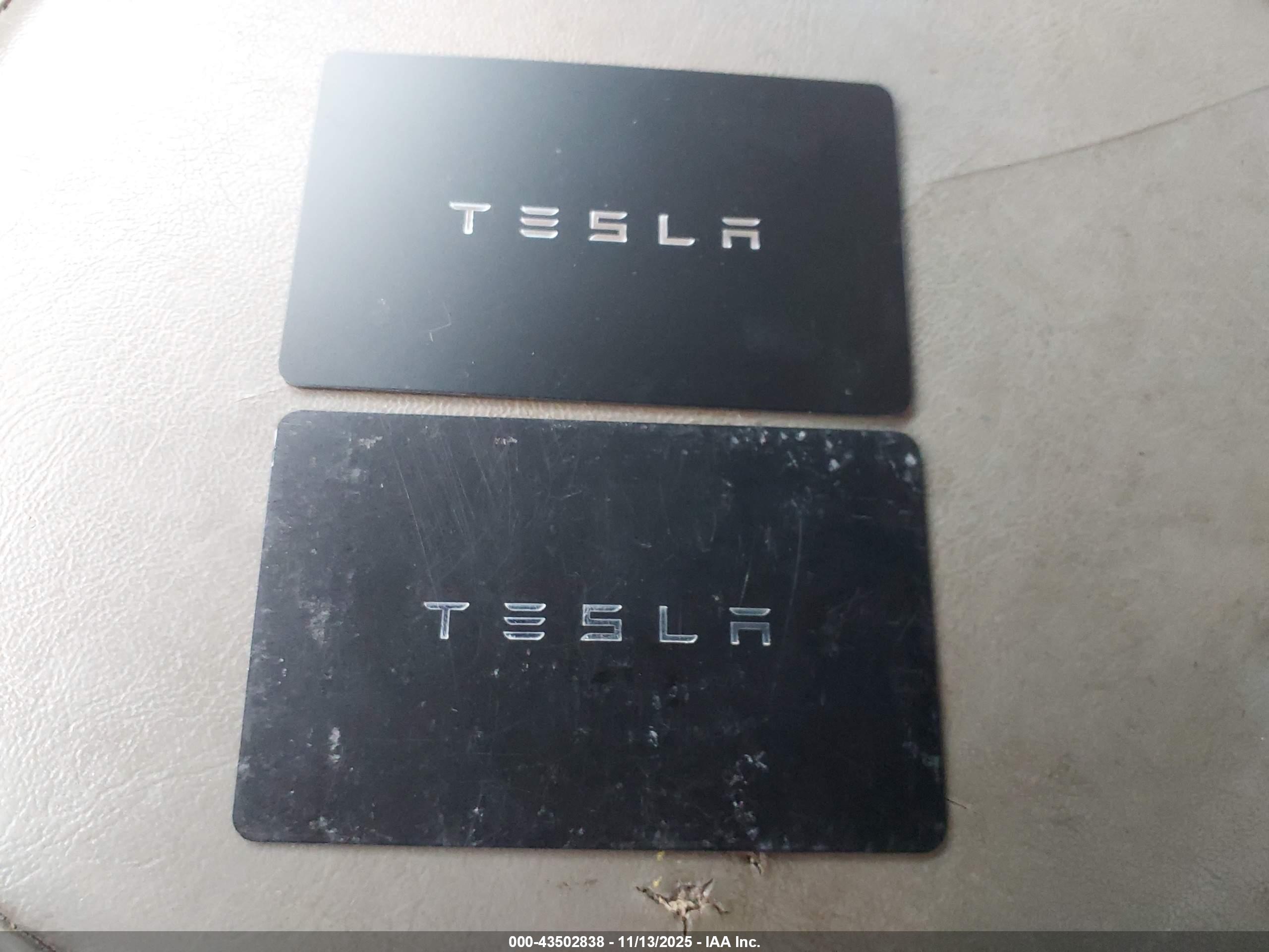 TESLA MODEL image 11