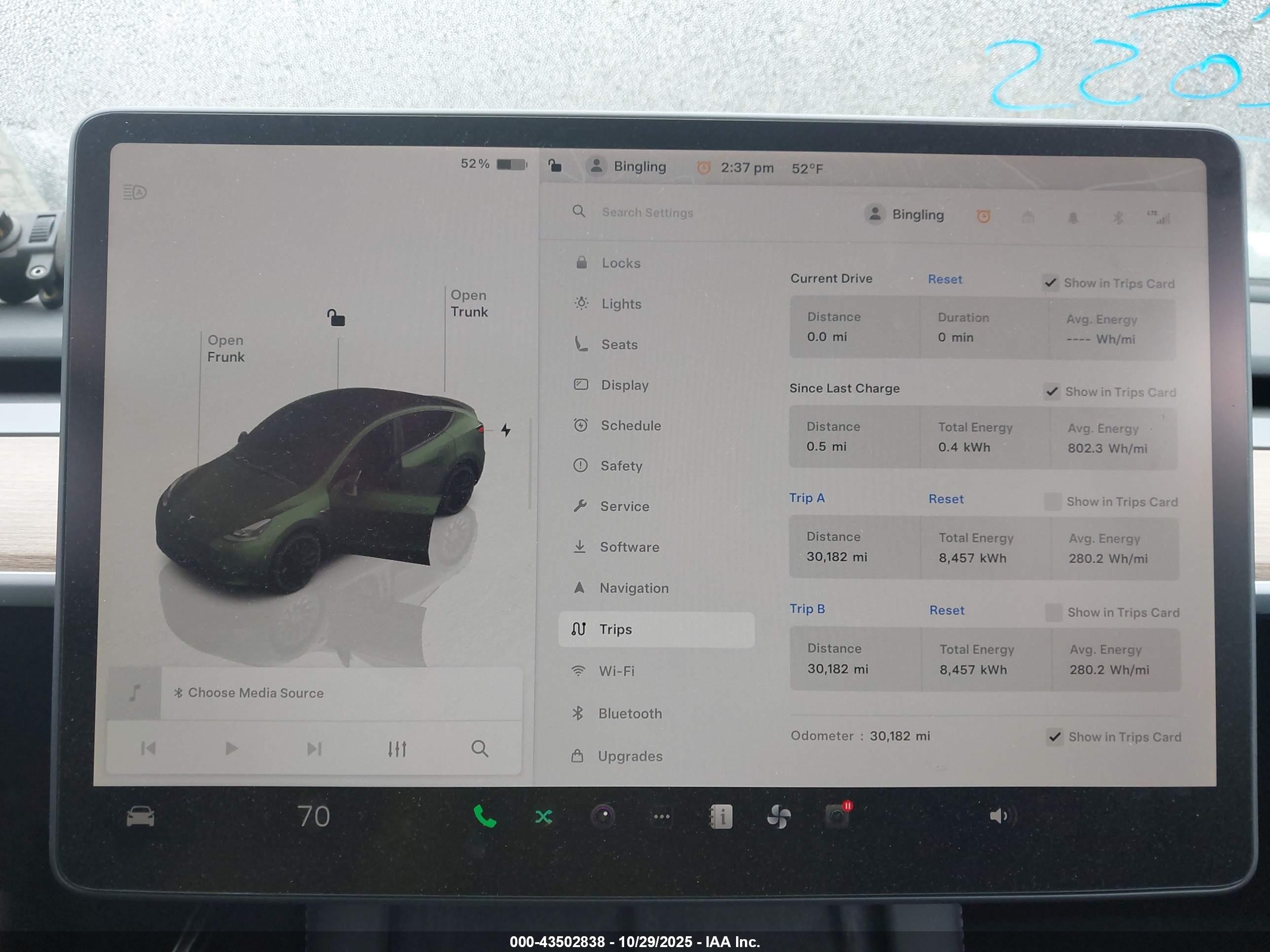 TESLA MODEL image 7