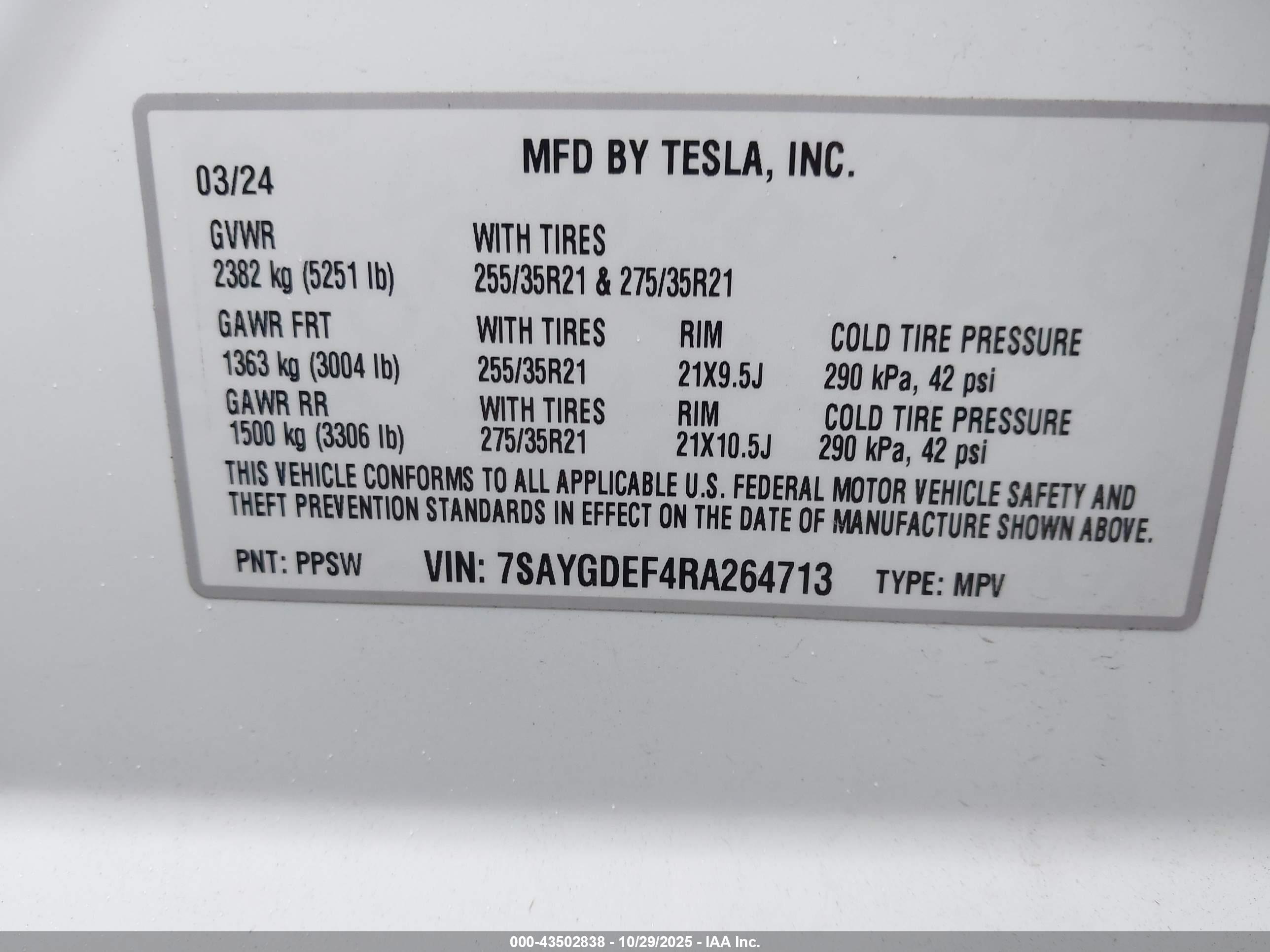 TESLA MODEL image 9
