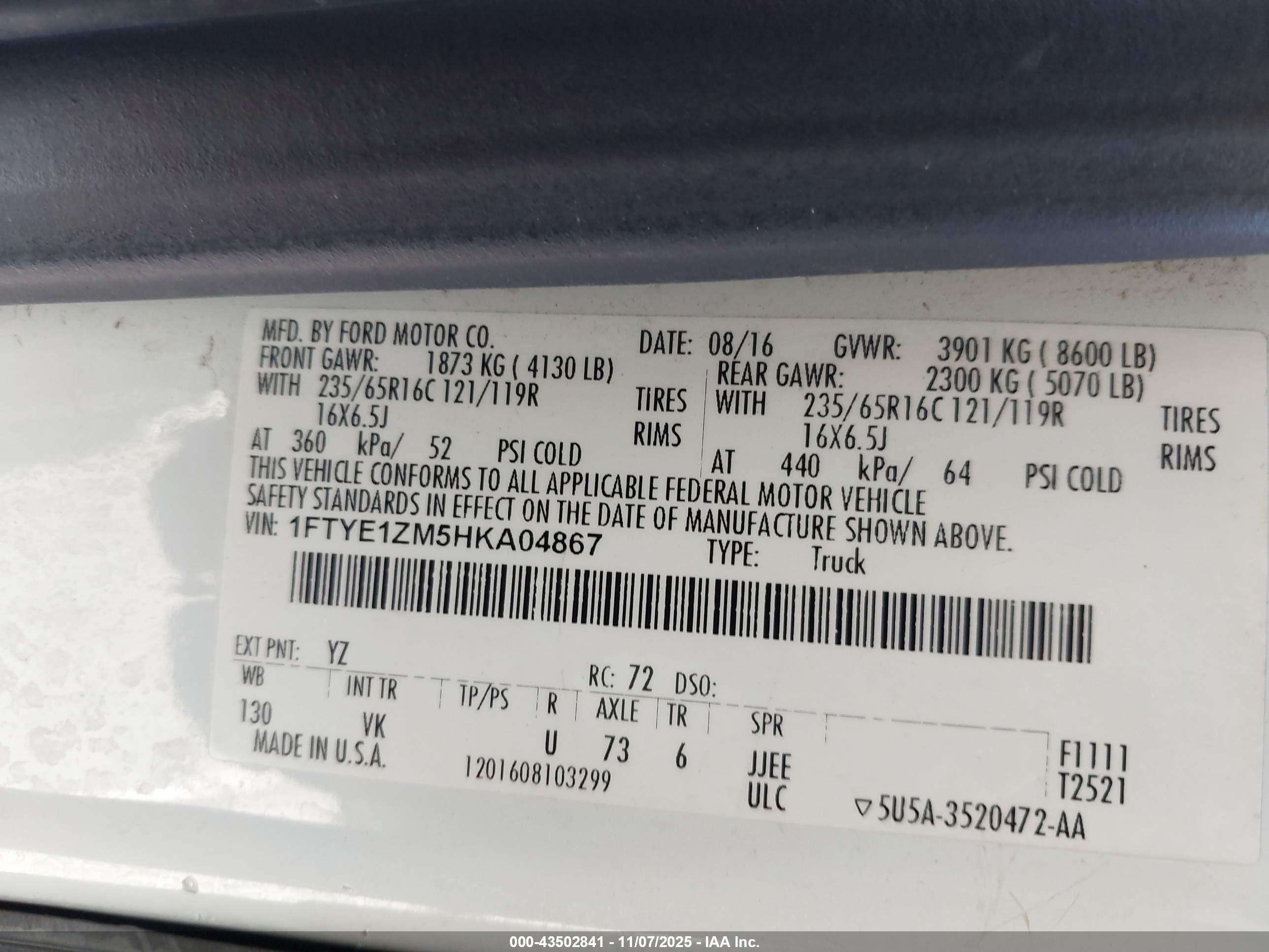 FORD TRANSIT-150 image 9