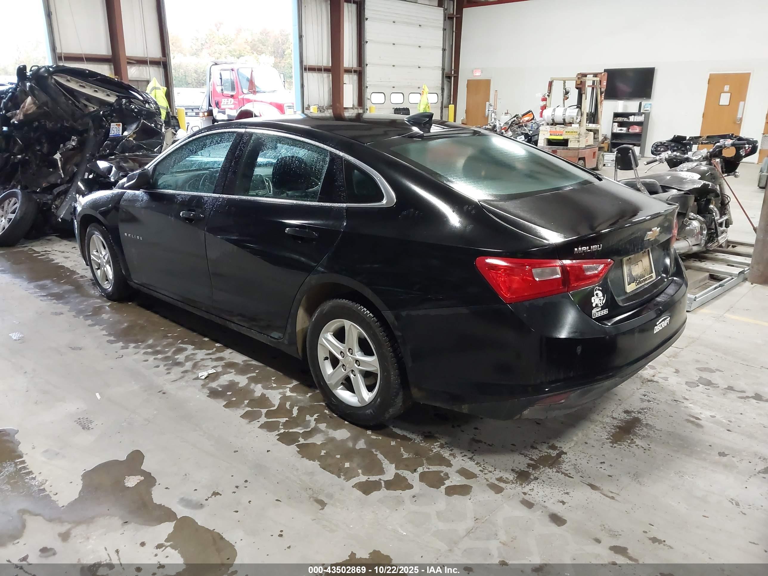 CHEVROLET MALIBU image 3