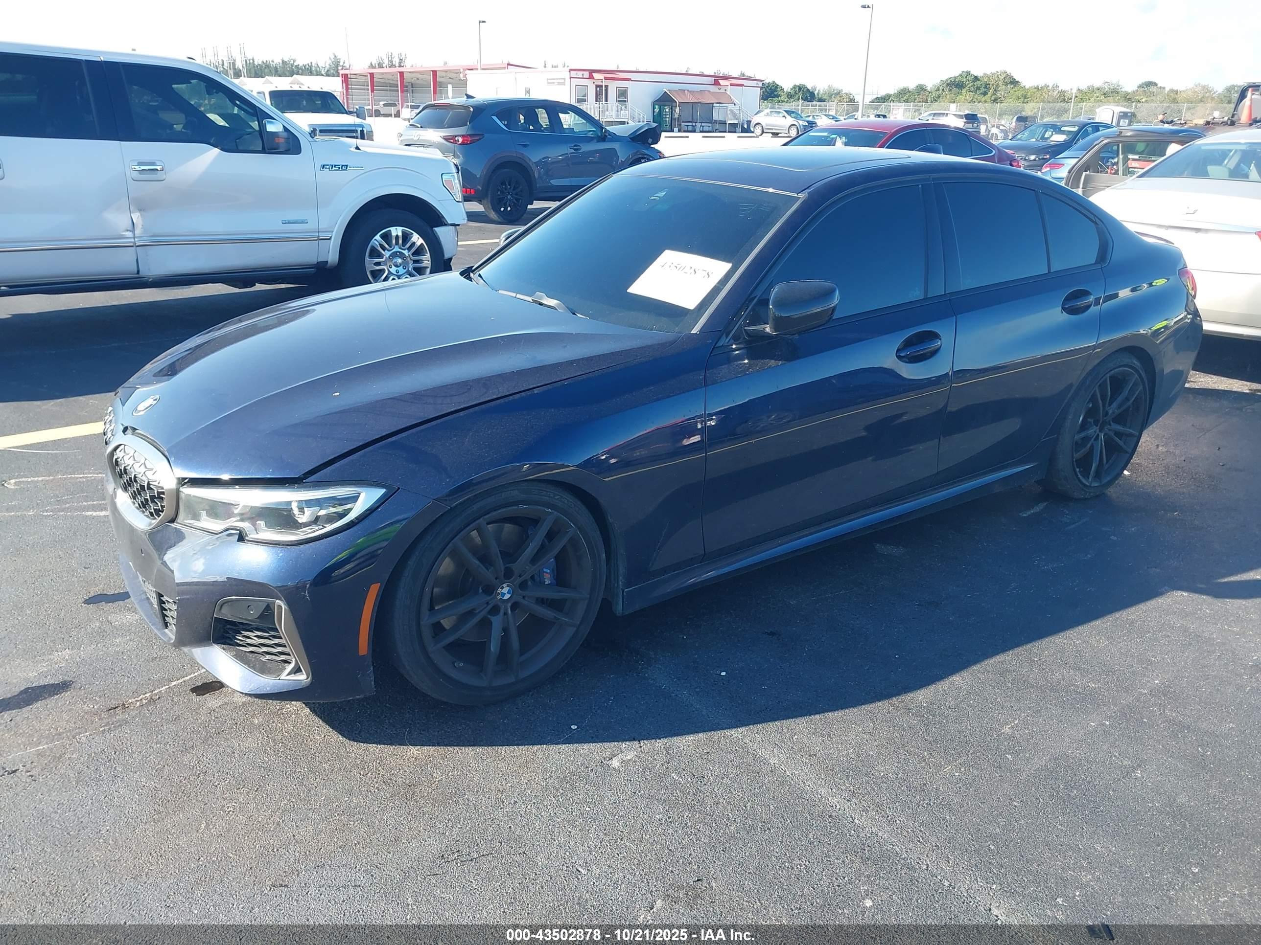 BMW 3 image 2