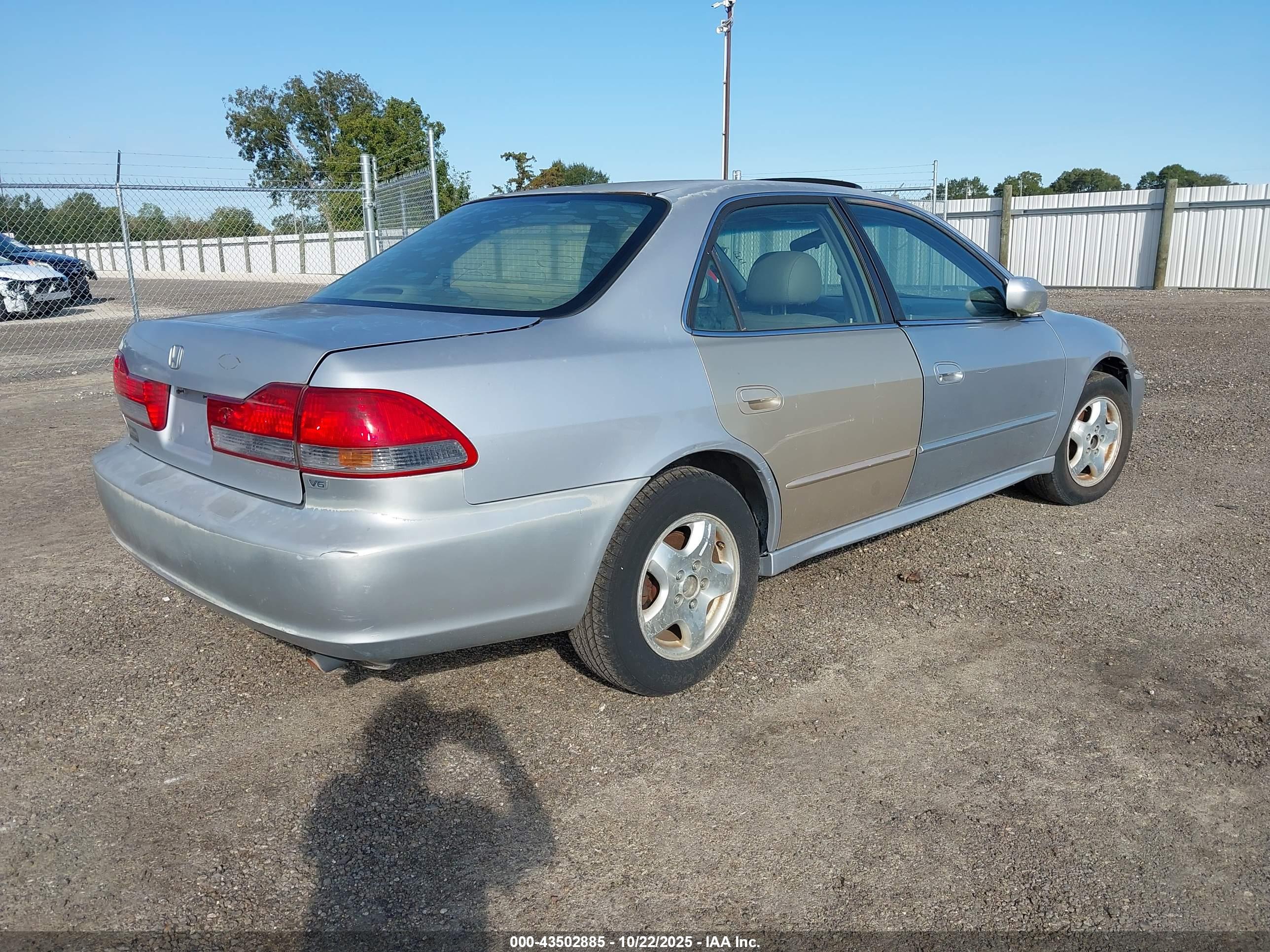 HONDA ACCORD image 4