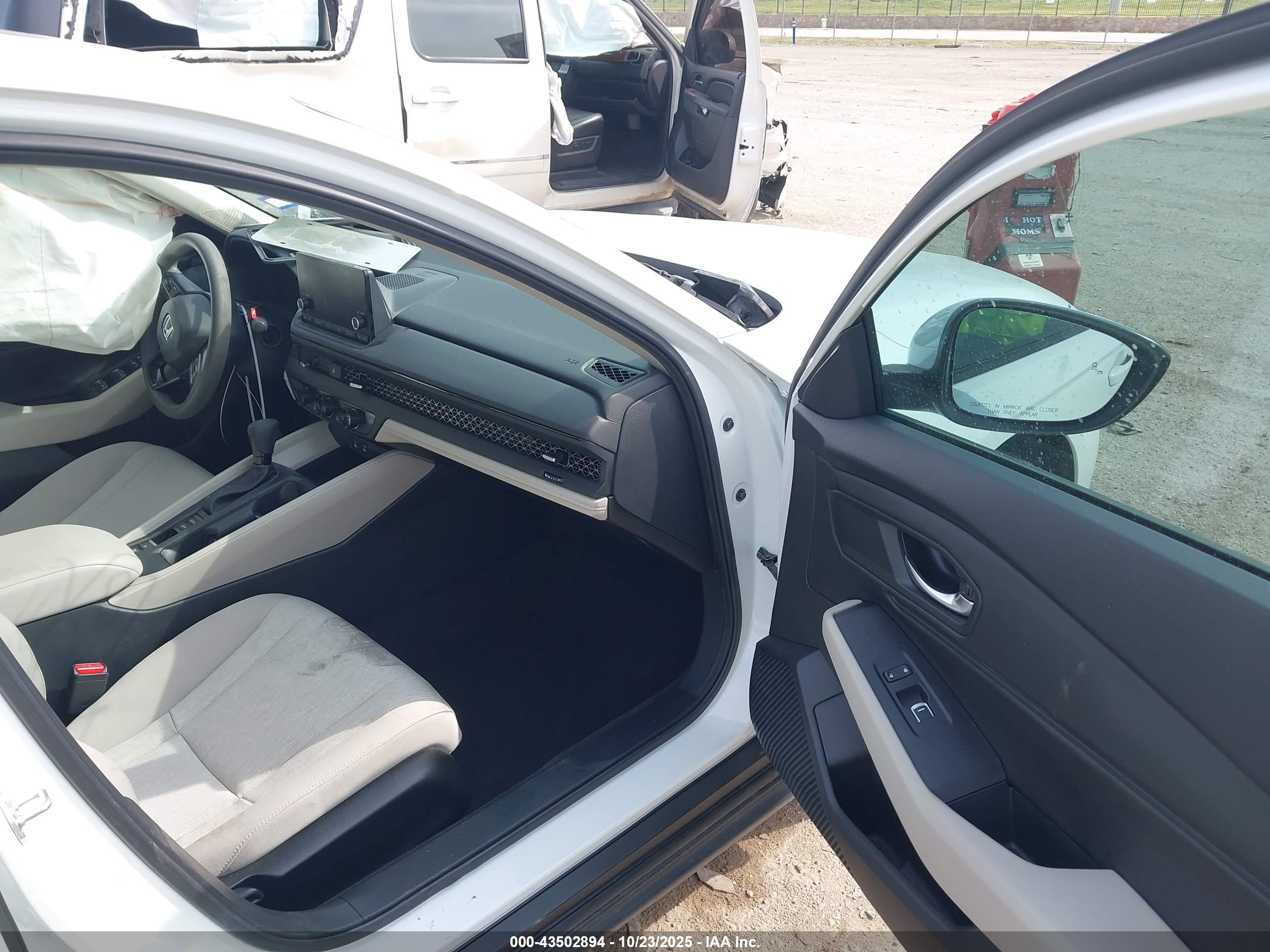 HONDA ACCORD image 5