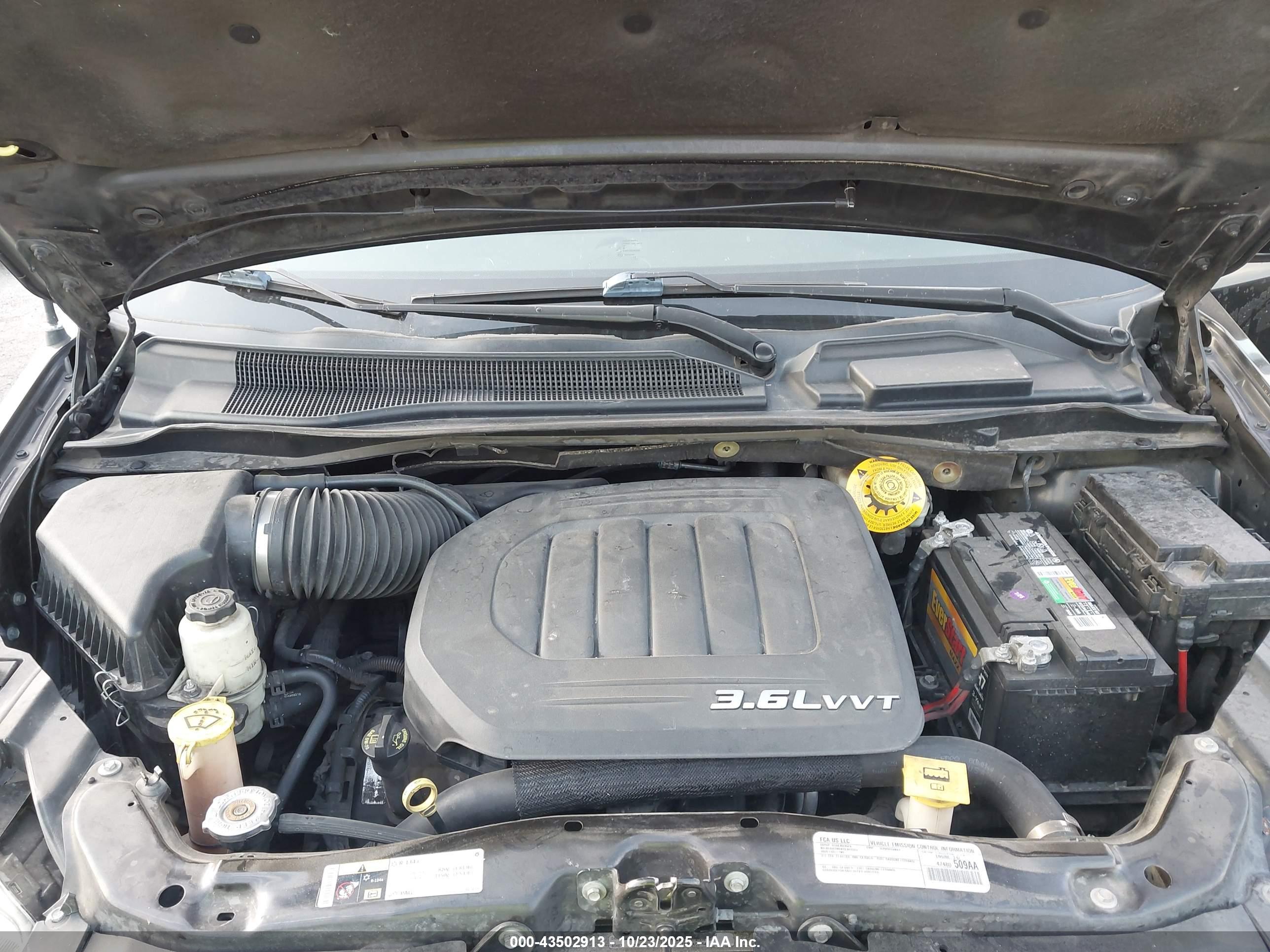 CHRYSLER TOWN image 10