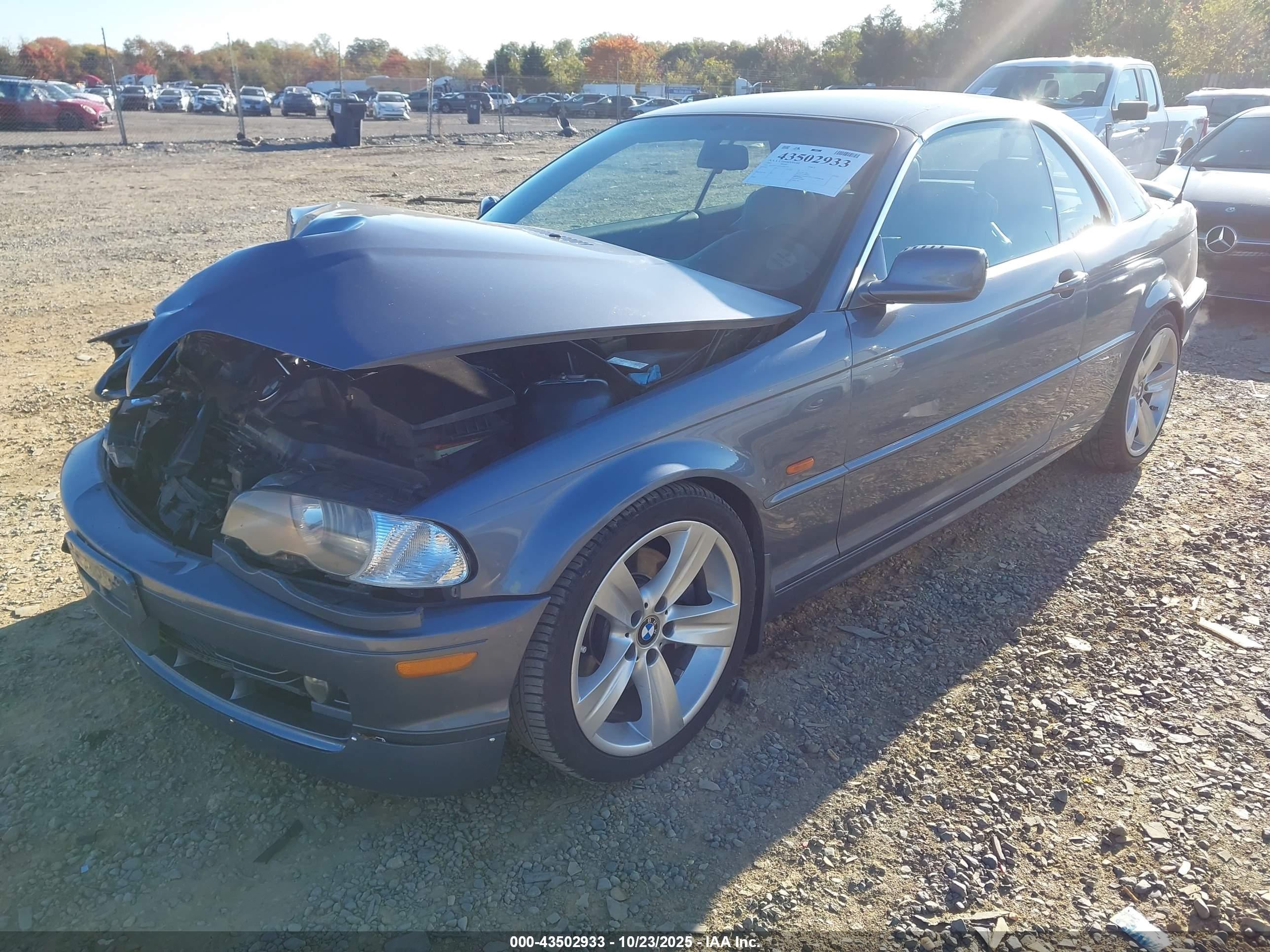 BMW 330CI image 2