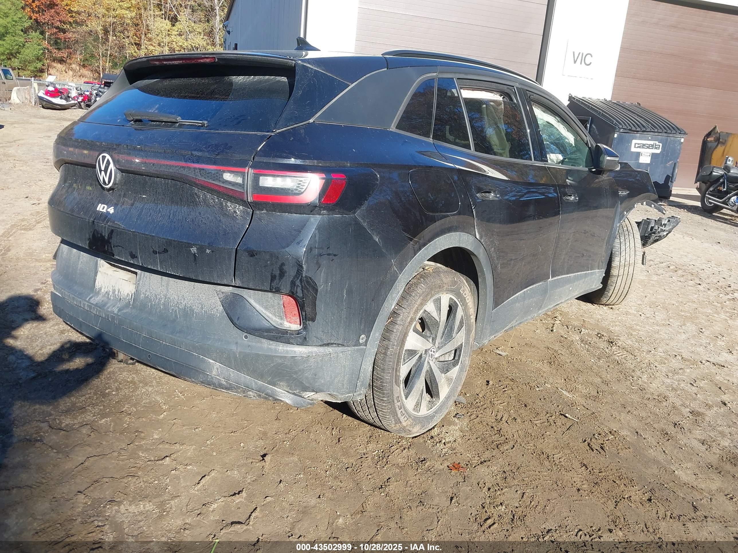 VOLKSWAGEN ID.4 image 4