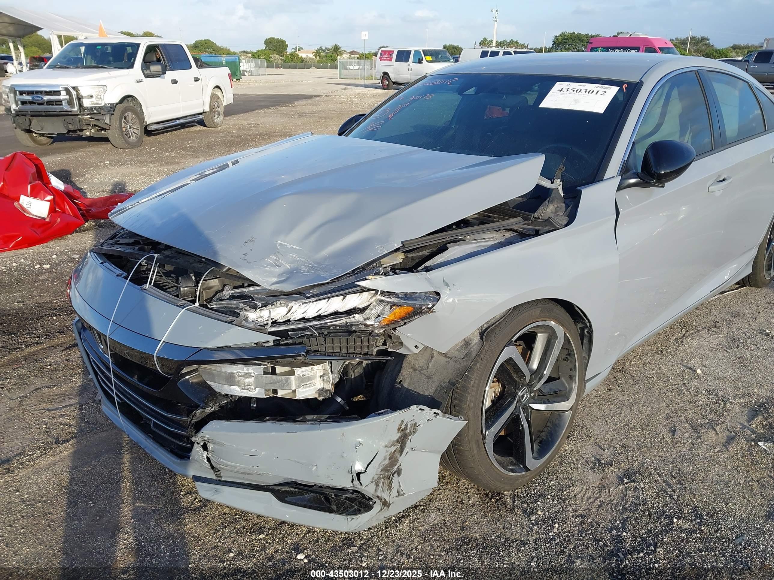 HONDA ACCORD image 6