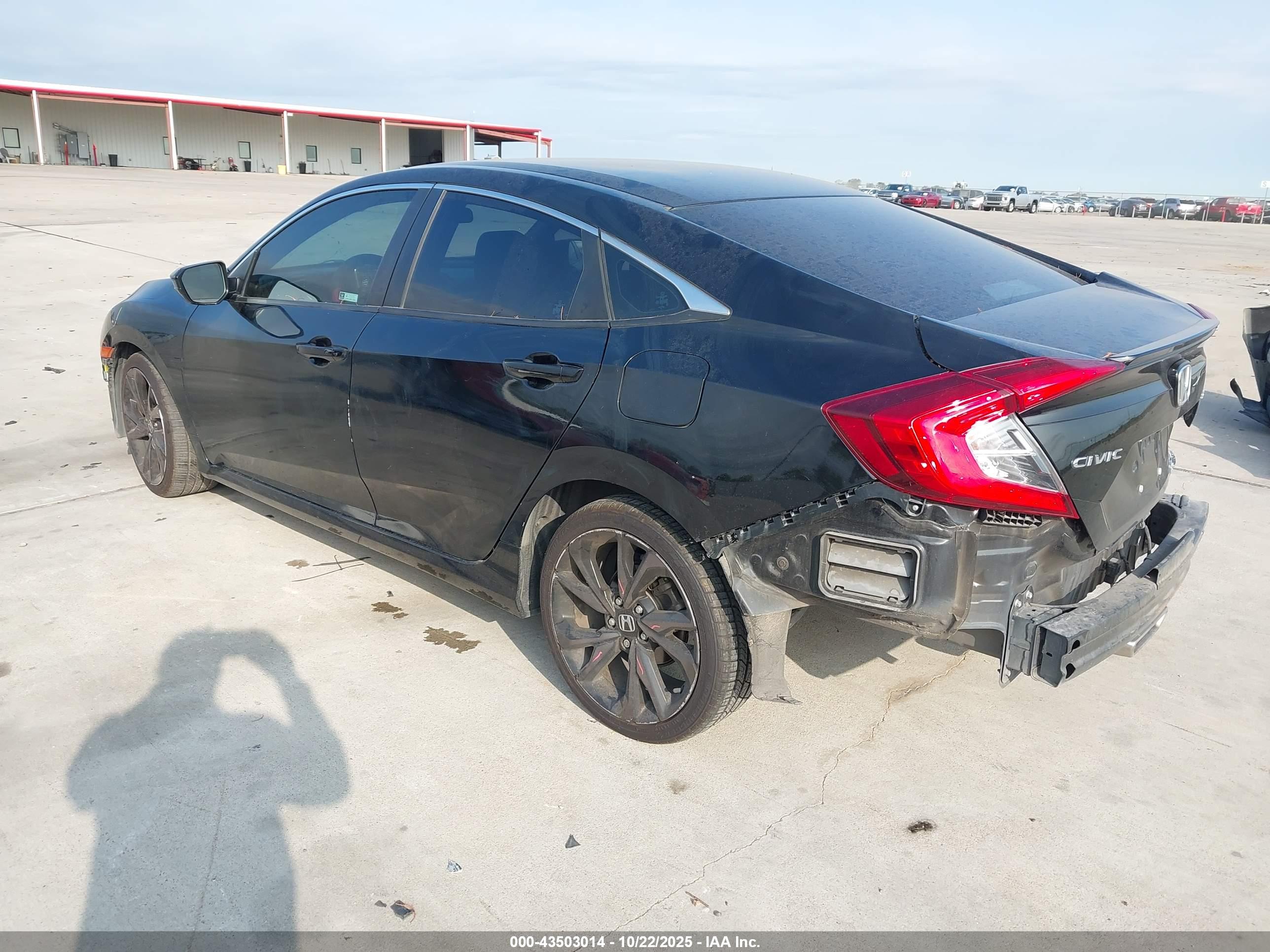HONDA CIVIC image 3