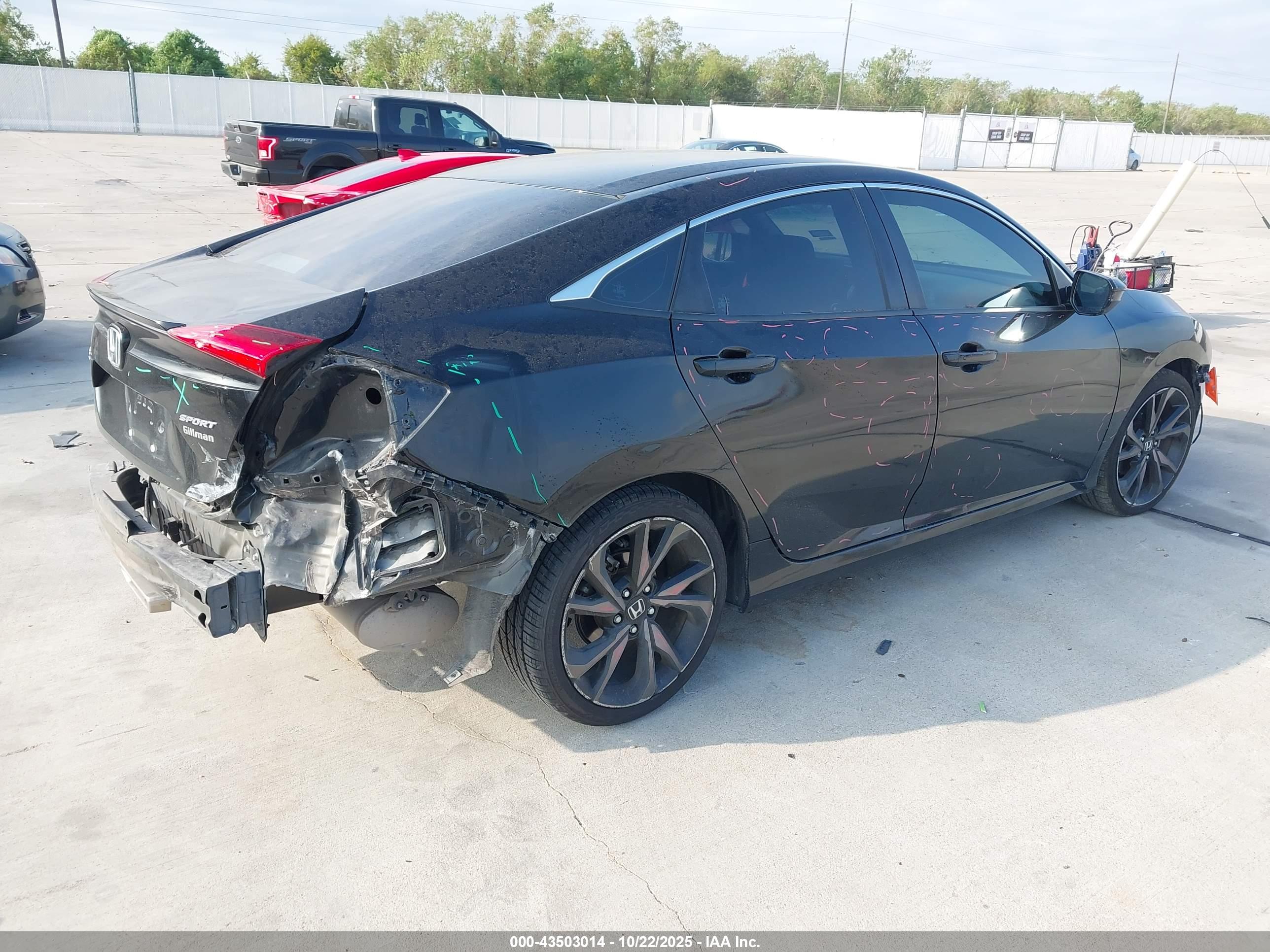 HONDA CIVIC image 4