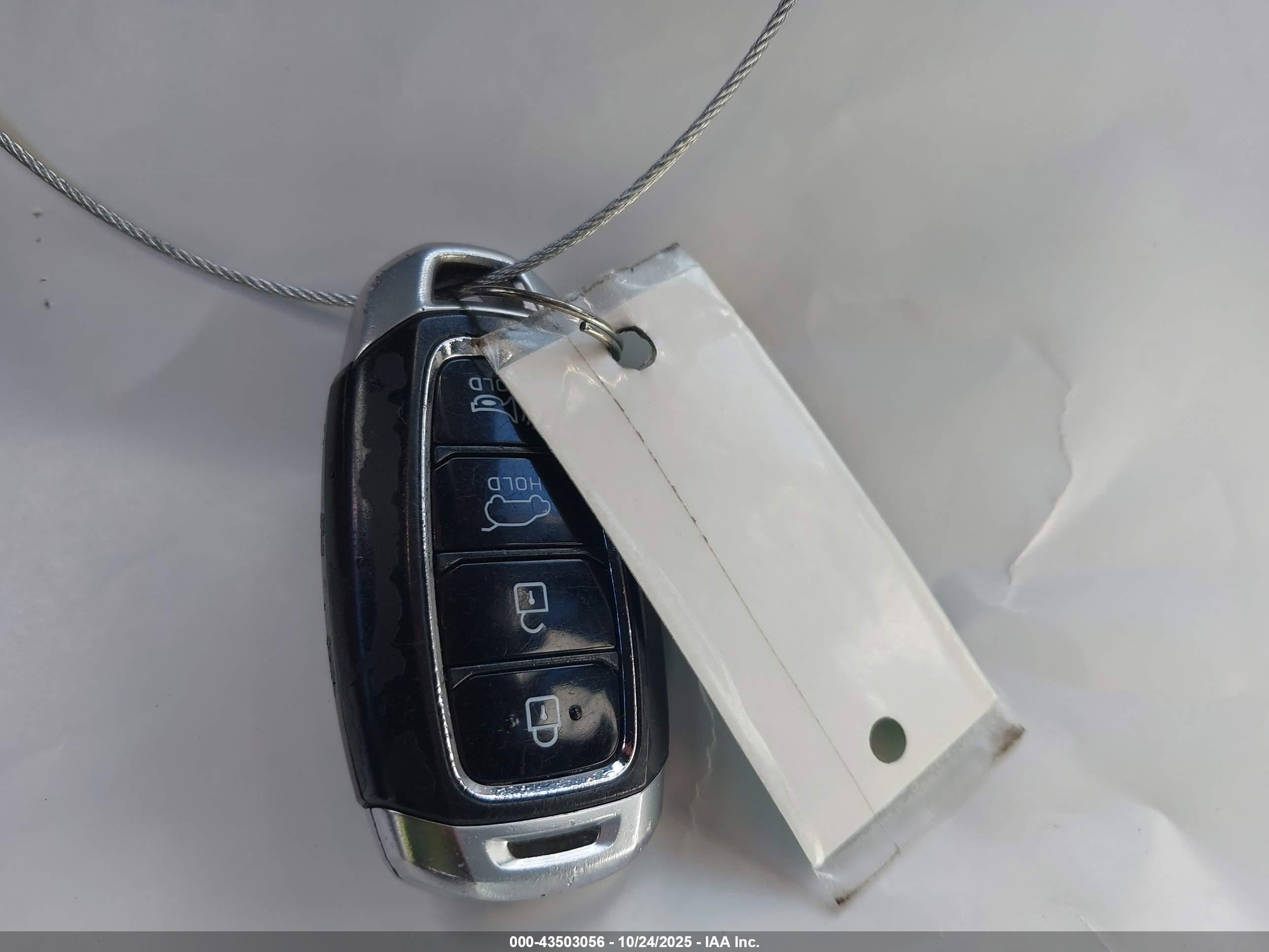 HYUNDAI KONA image 11