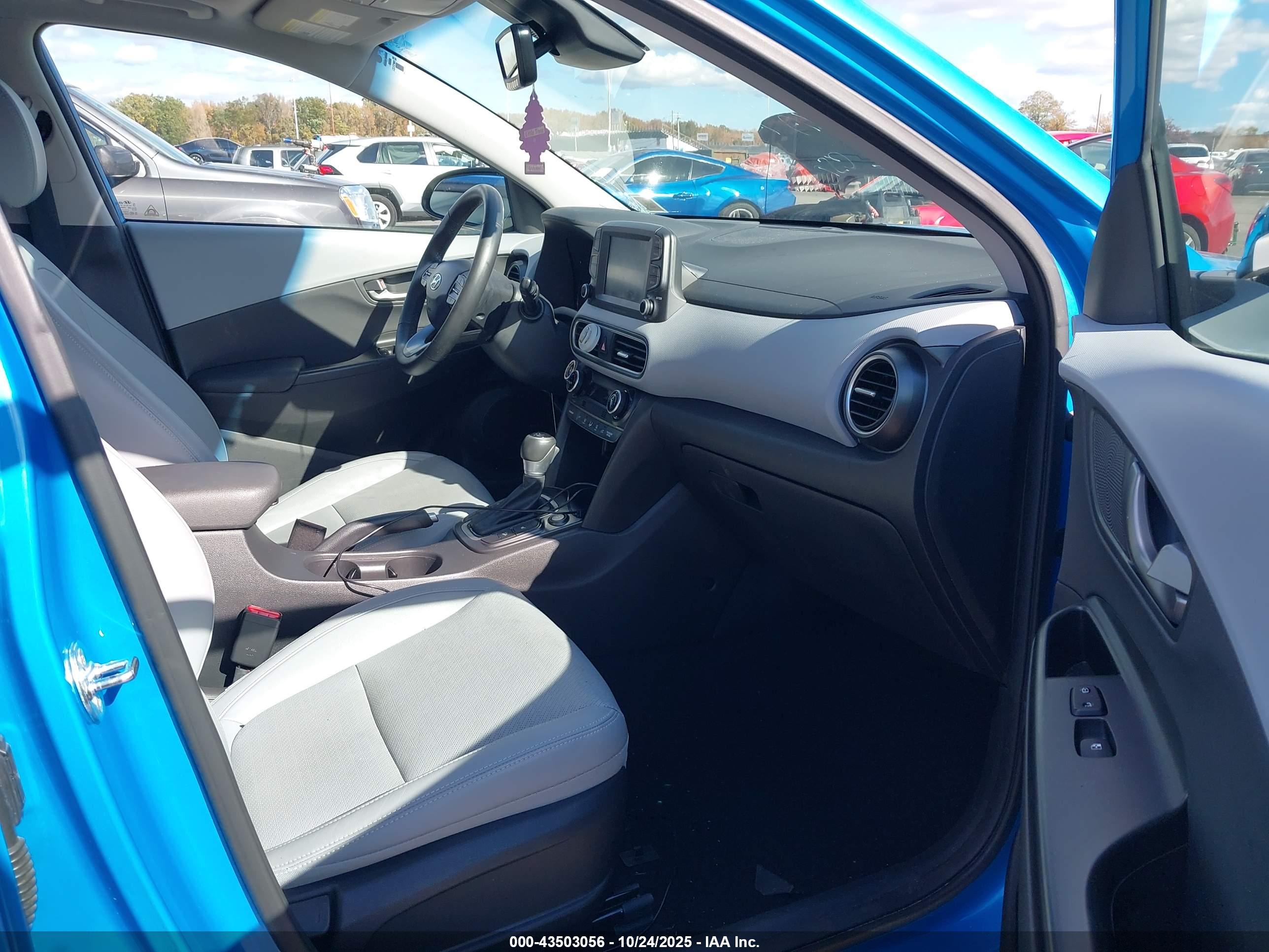 HYUNDAI KONA image 5