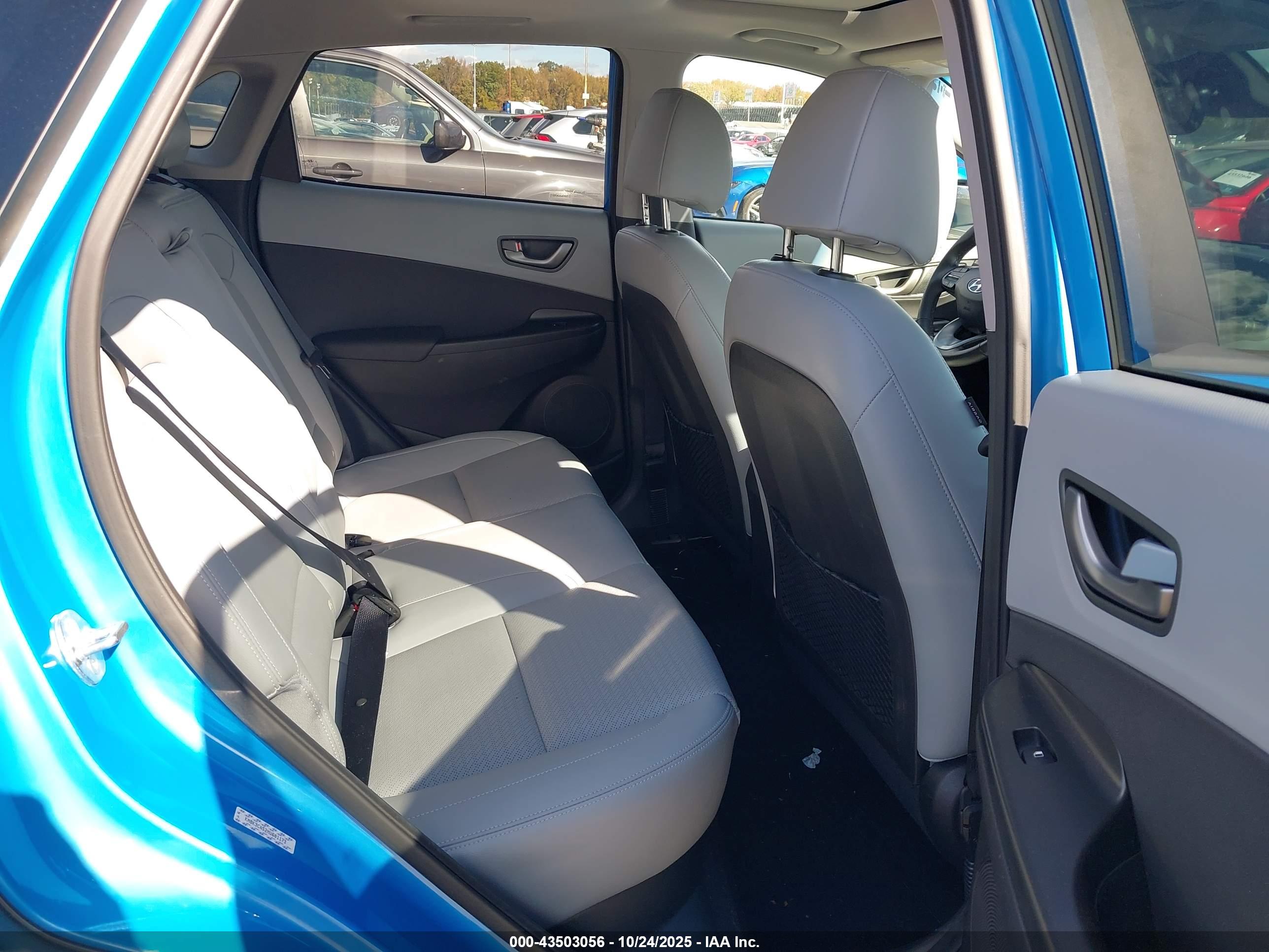 HYUNDAI KONA image 8