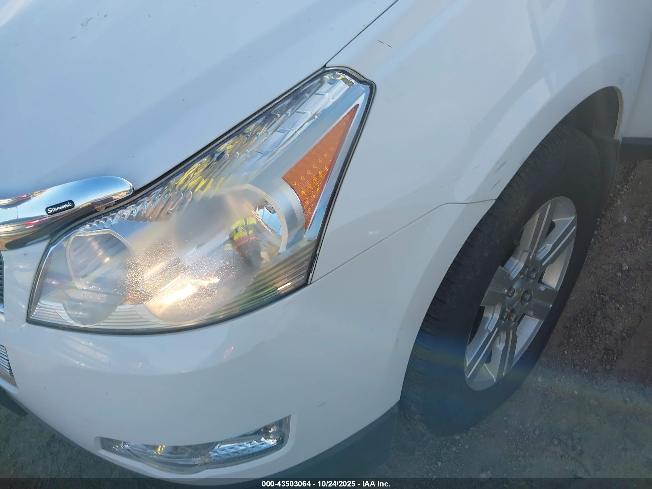 CHEVROLET TRAVERSE image 6