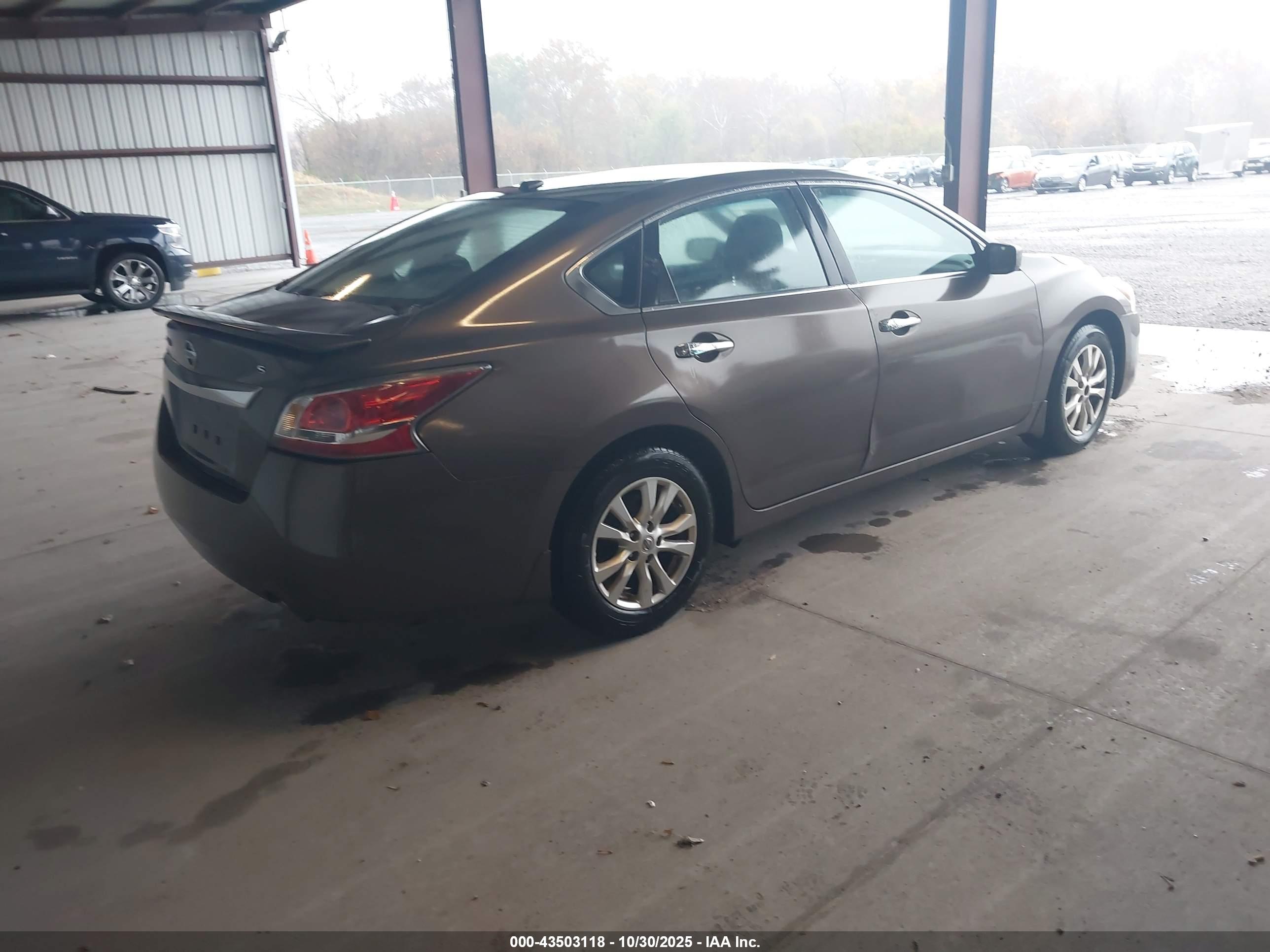 NISSAN ALTIMA image 4