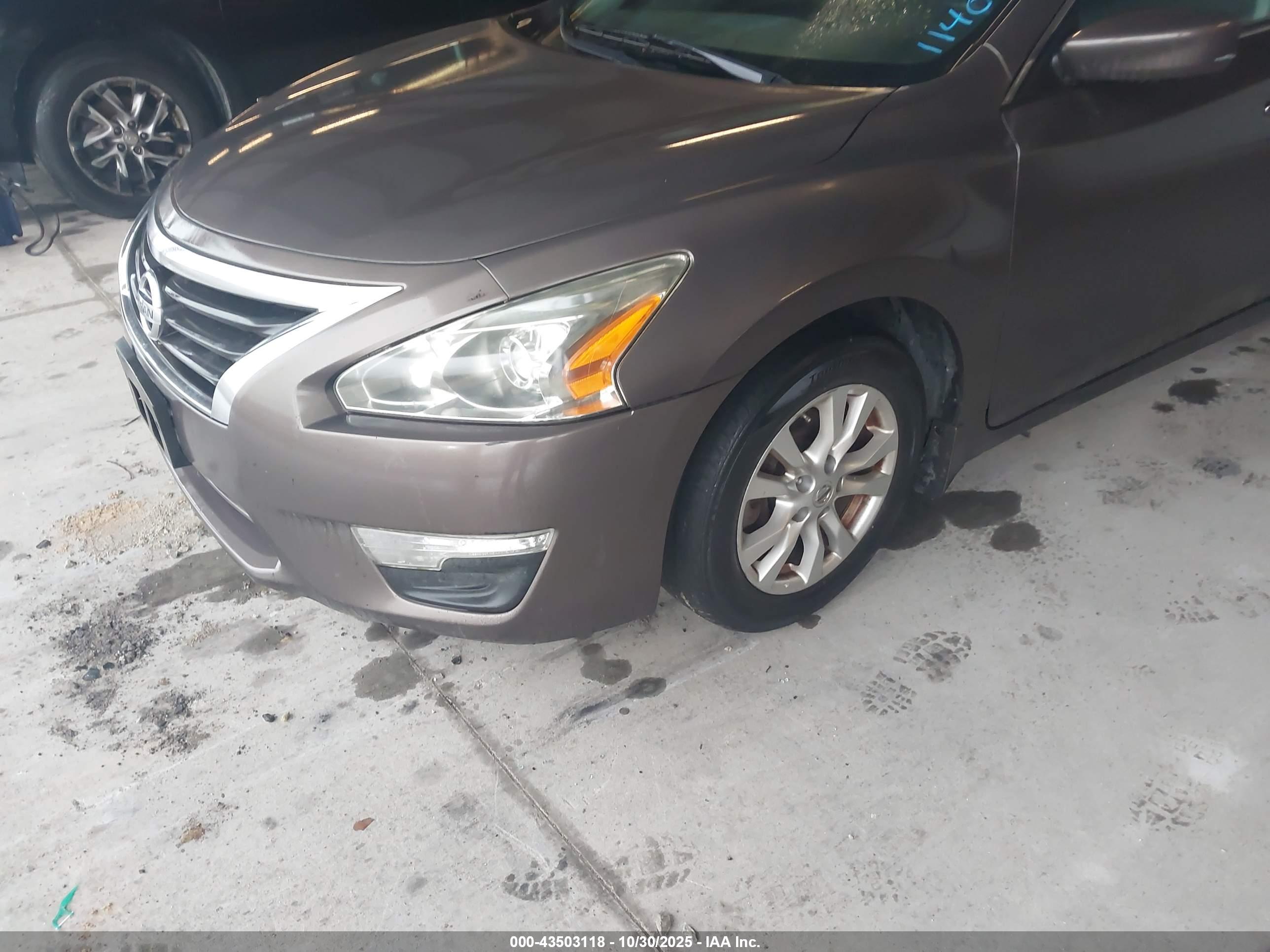 NISSAN ALTIMA image 6