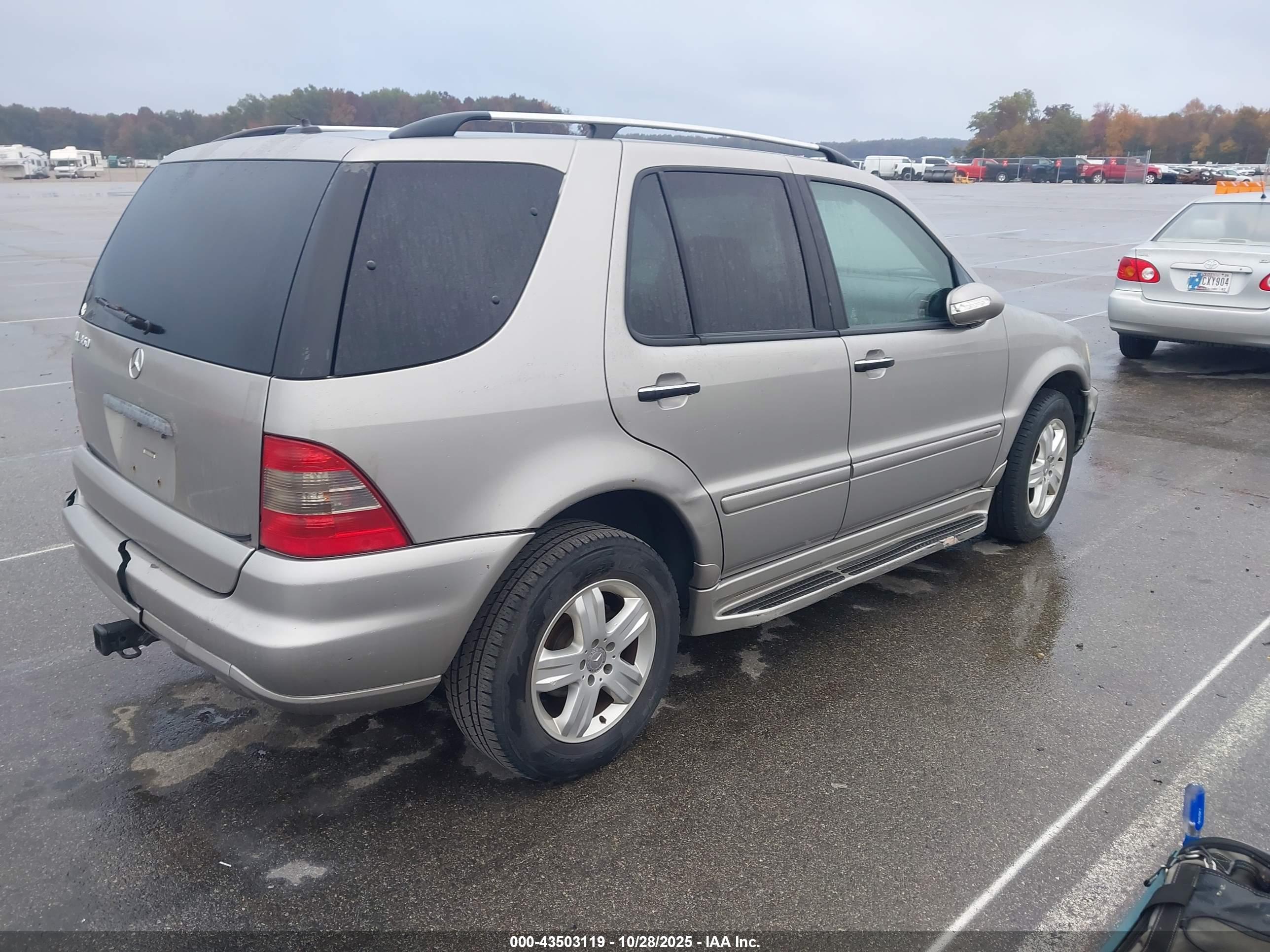 MERCEDES-BENZ ML image 4